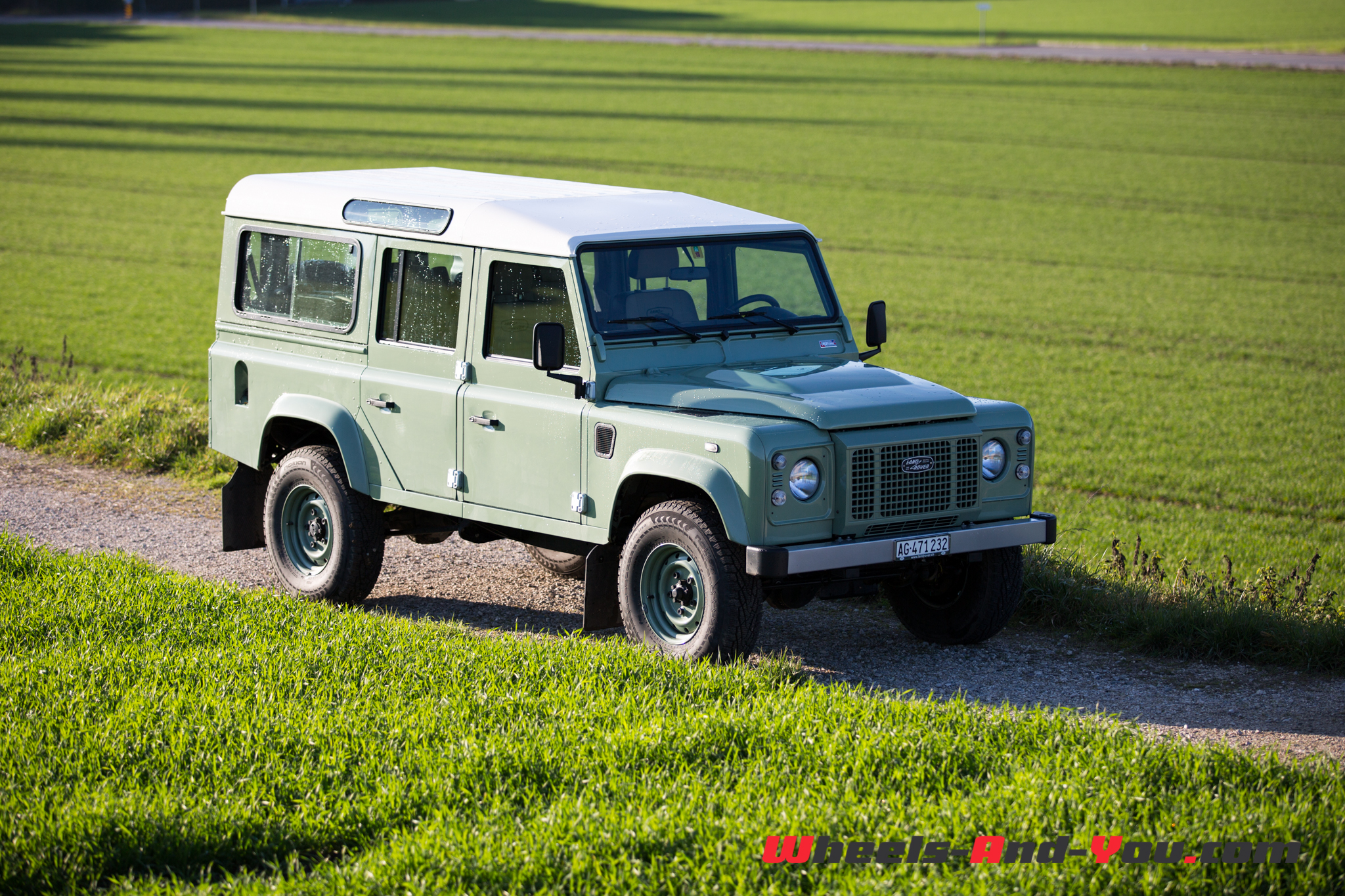 LRDefenderHeritage 02
