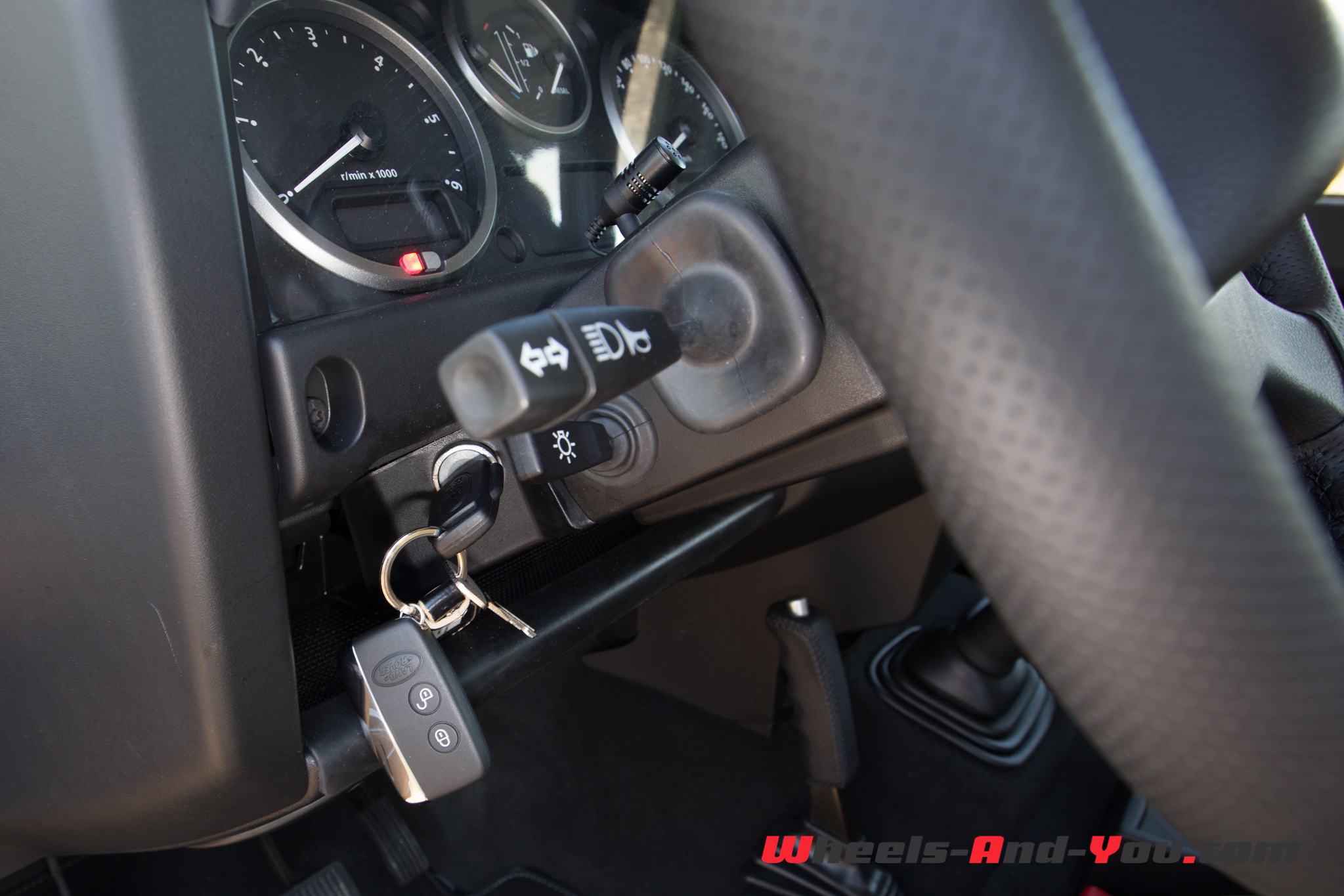 LRDefenderHeritage 40