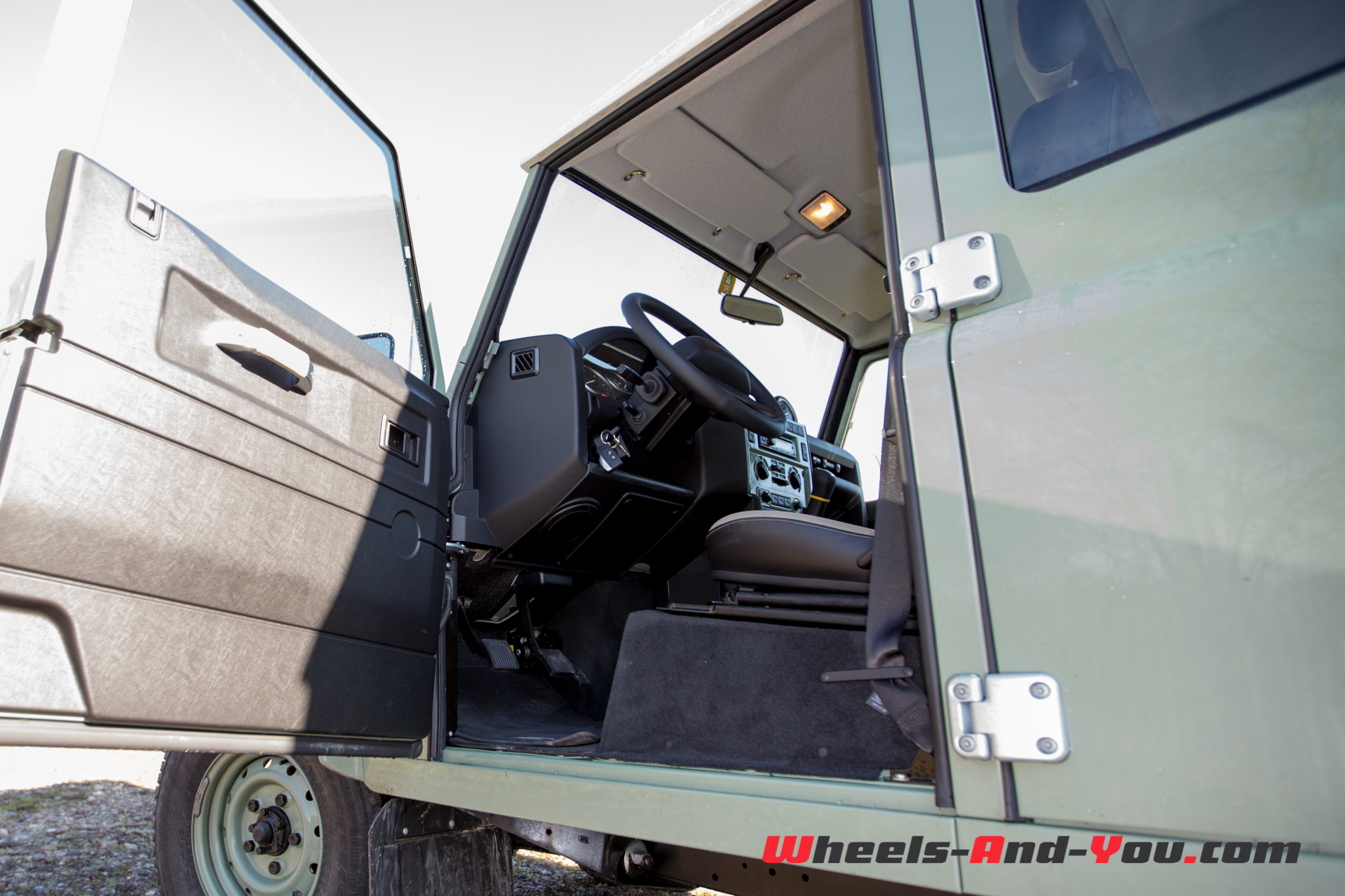 LRDefenderHeritage 49