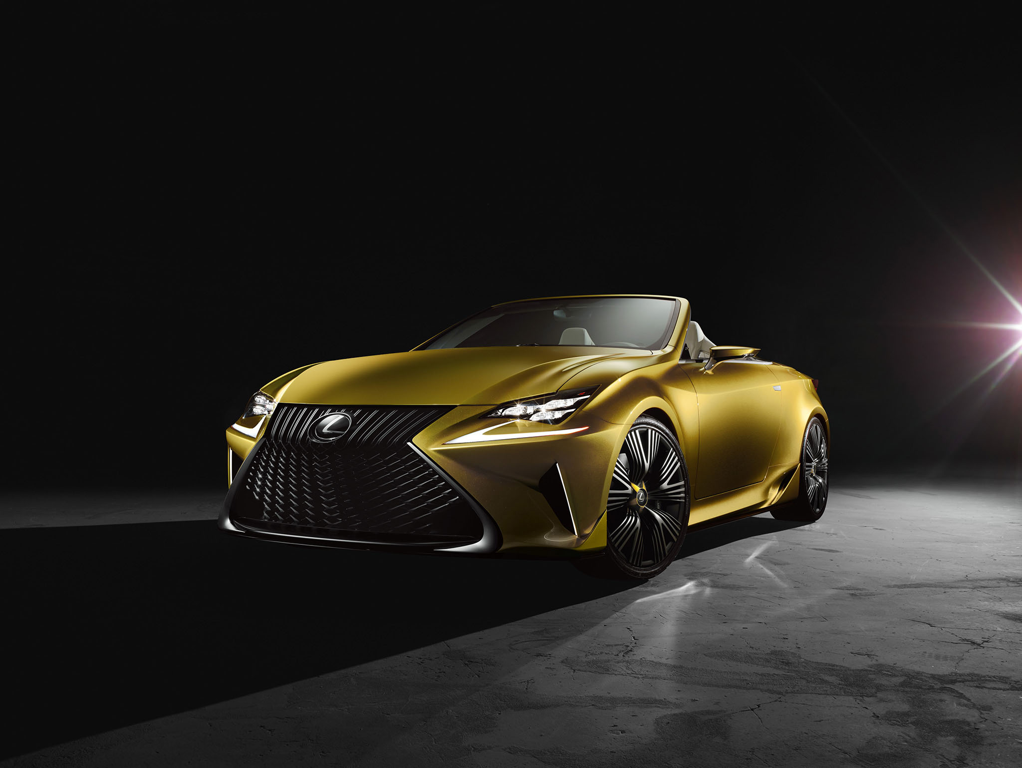 LexusLF-C2 06