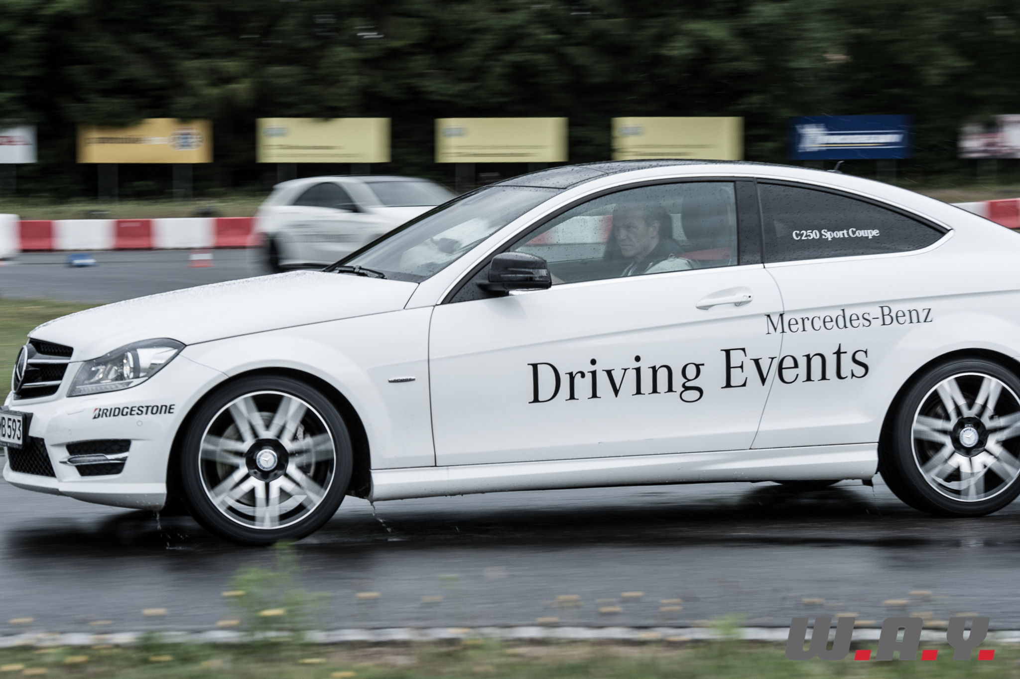 MBDrivingEvent-1