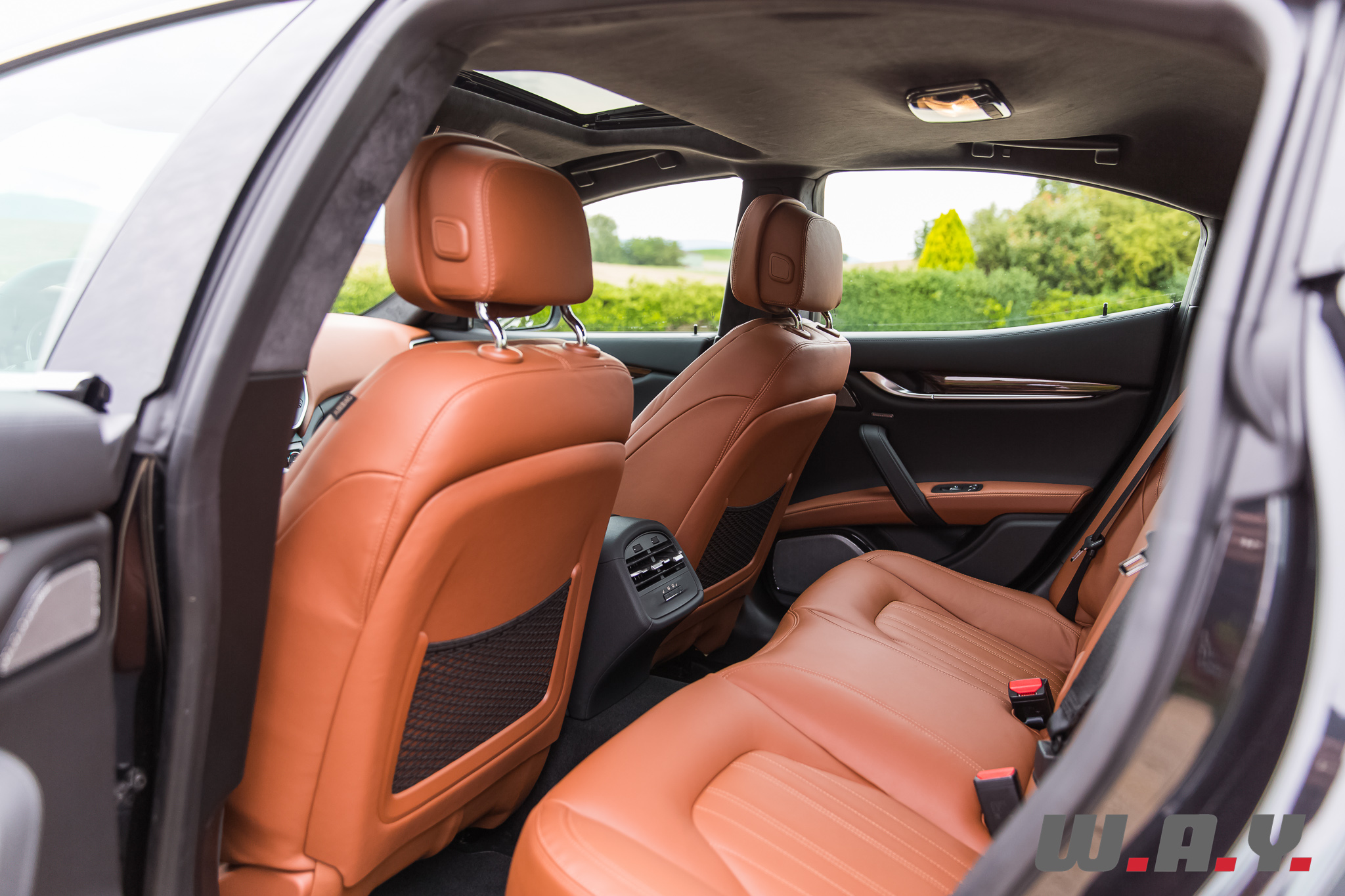 MaseratiGhibliSQ4-39