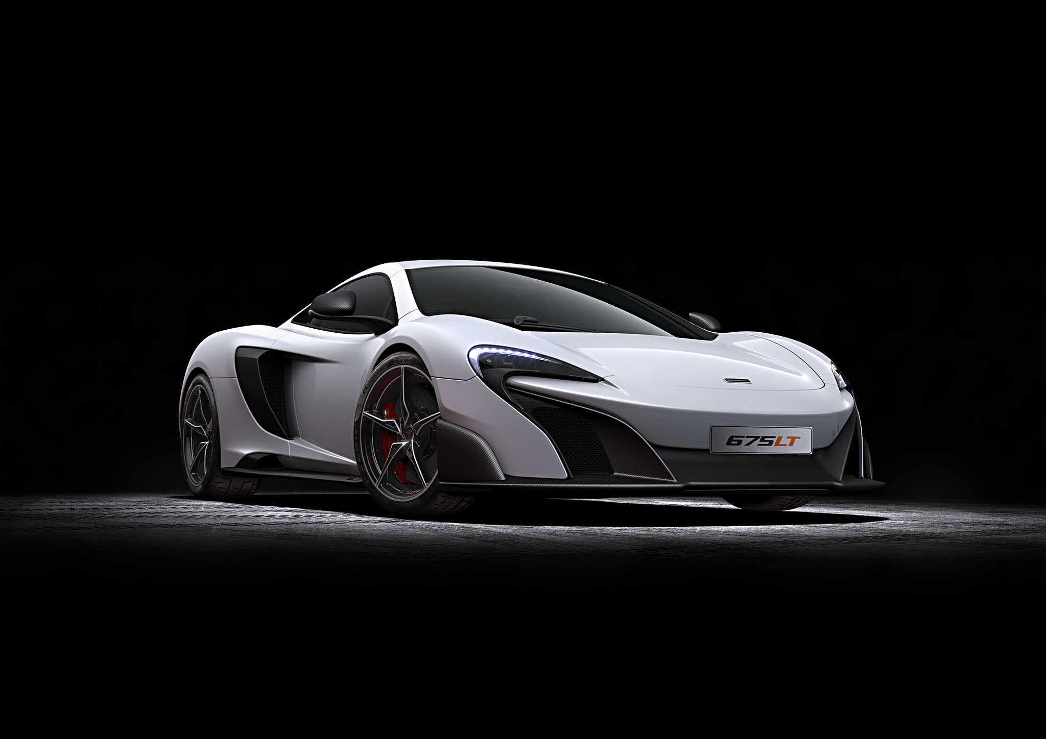 McLaren675LT 01