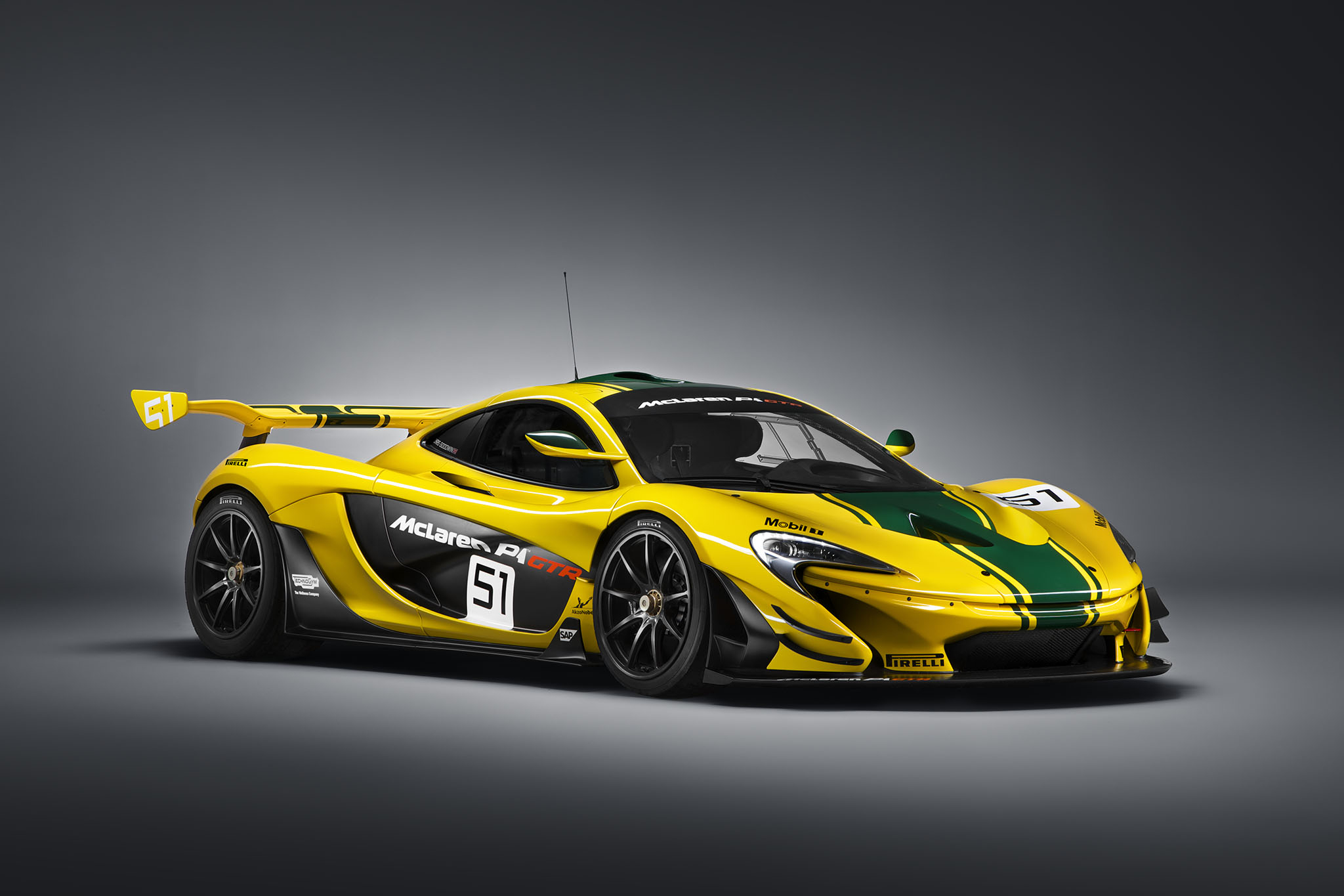 McLarenP1GTR 01
