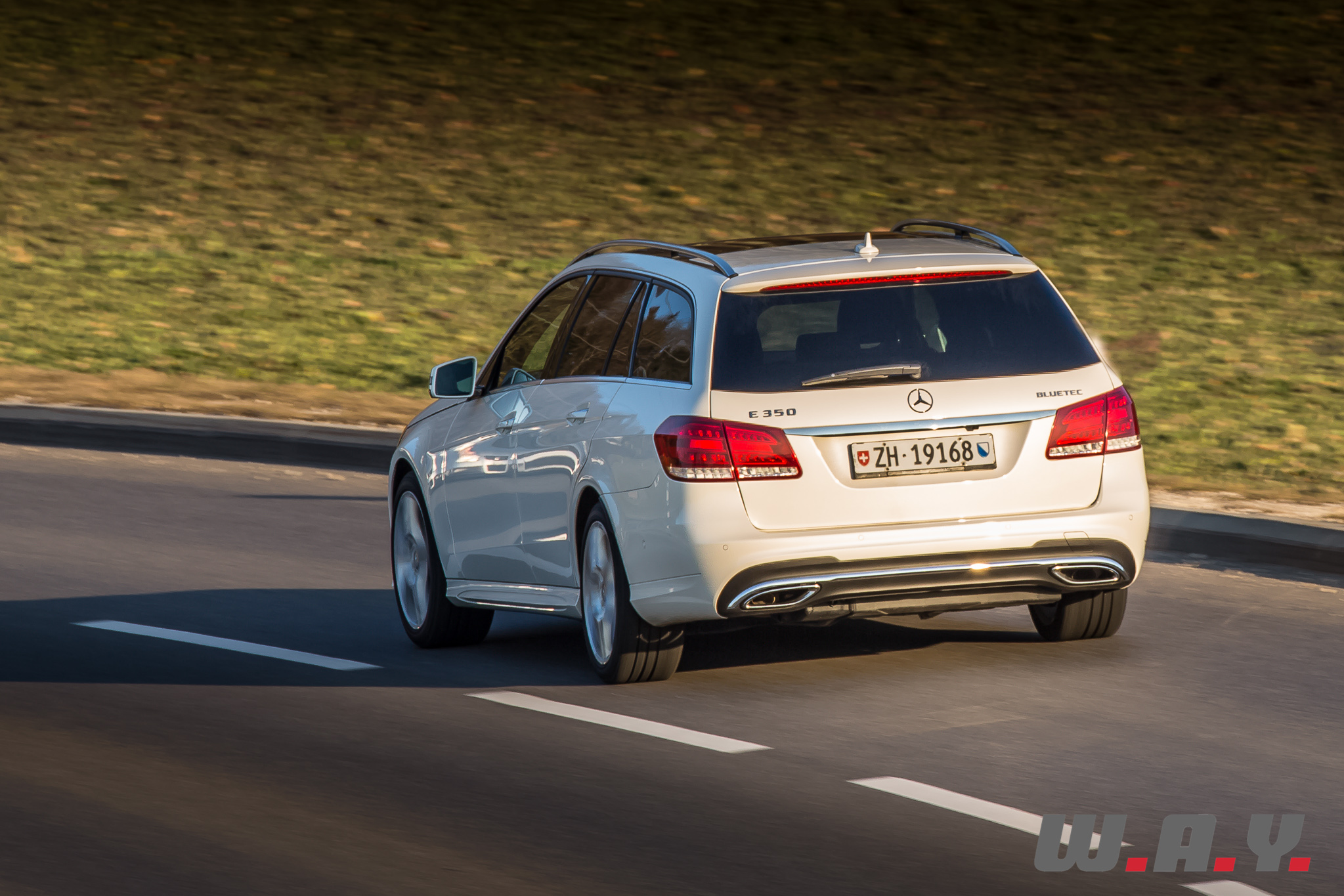 MercedesBenzE350T4M-1