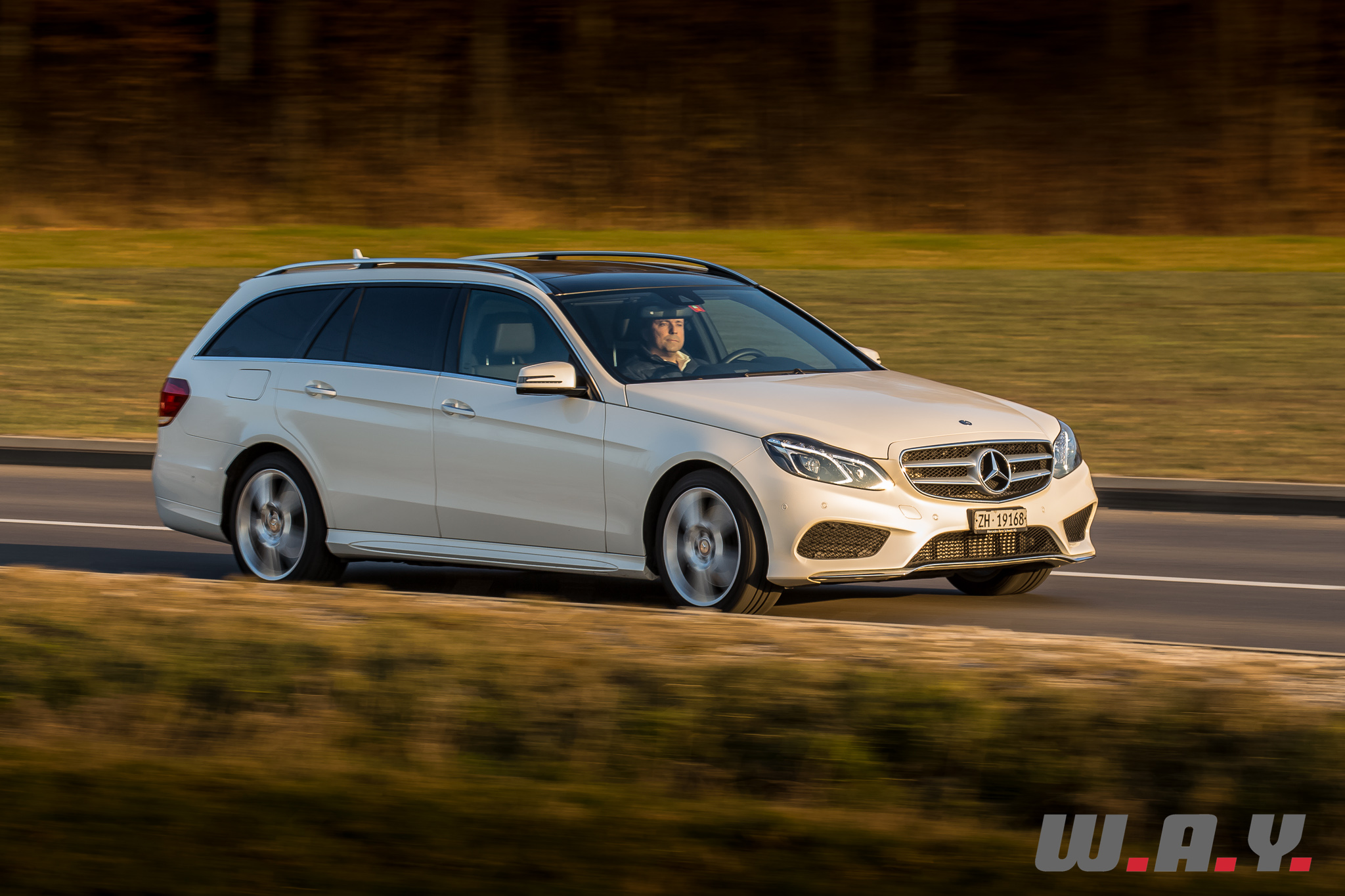 MercedesBenzE350T4M-1