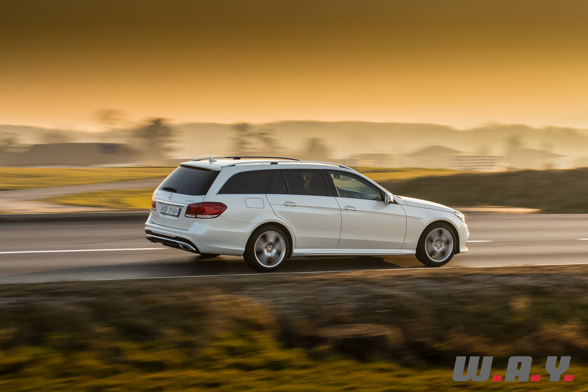 MercedesBenzE350T4M-1