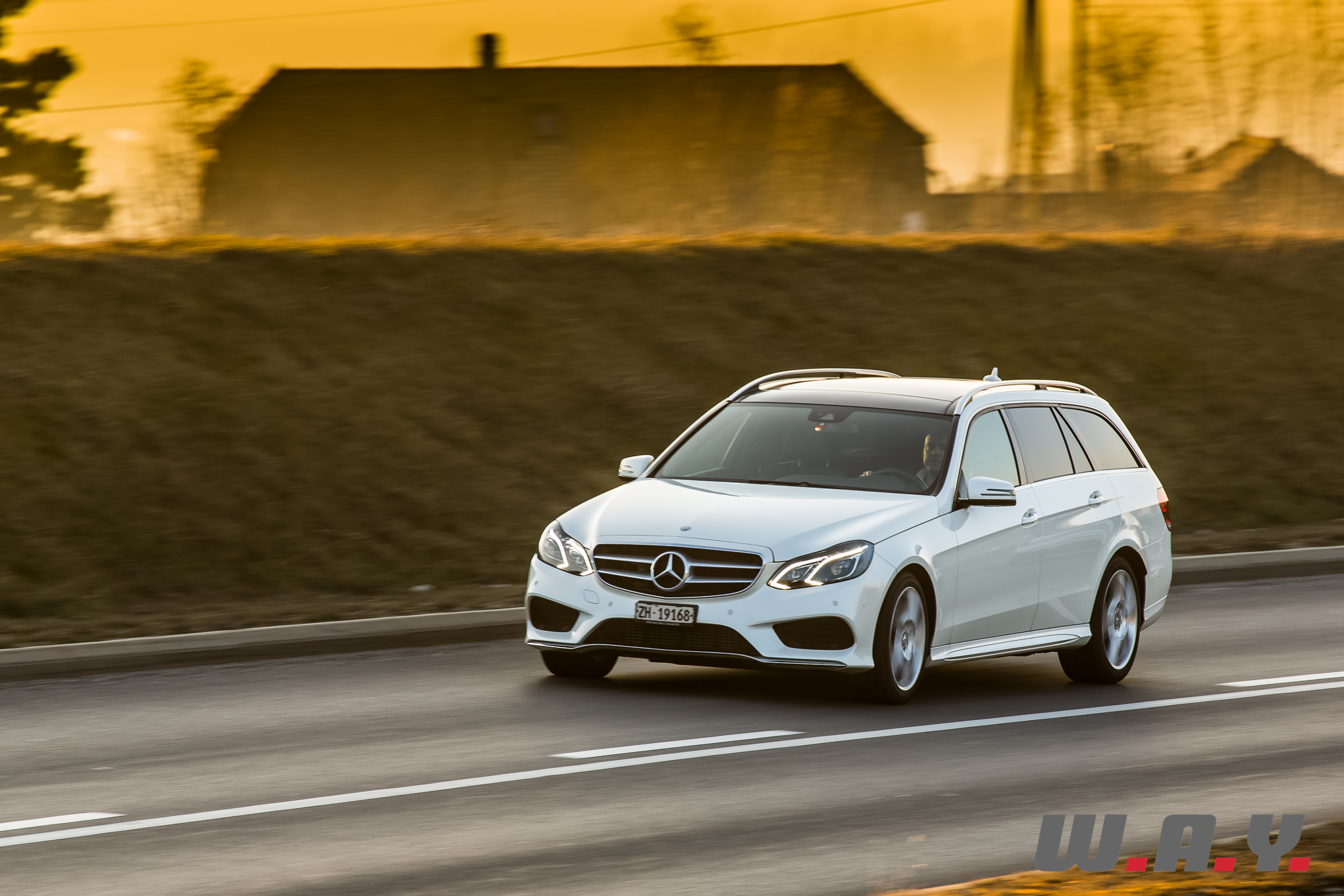 MercedesBenzE350T4M-1