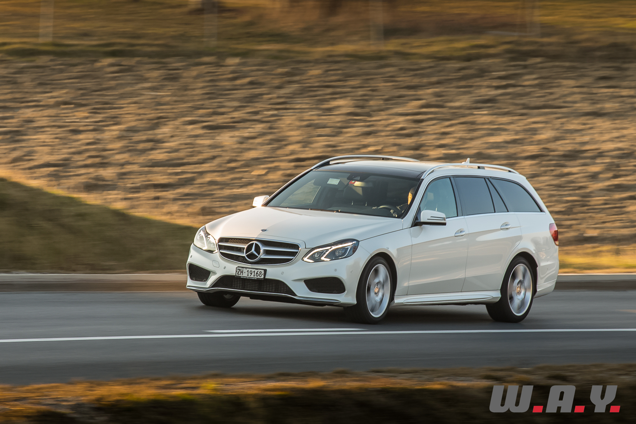 MercedesBenzE350T4M-1