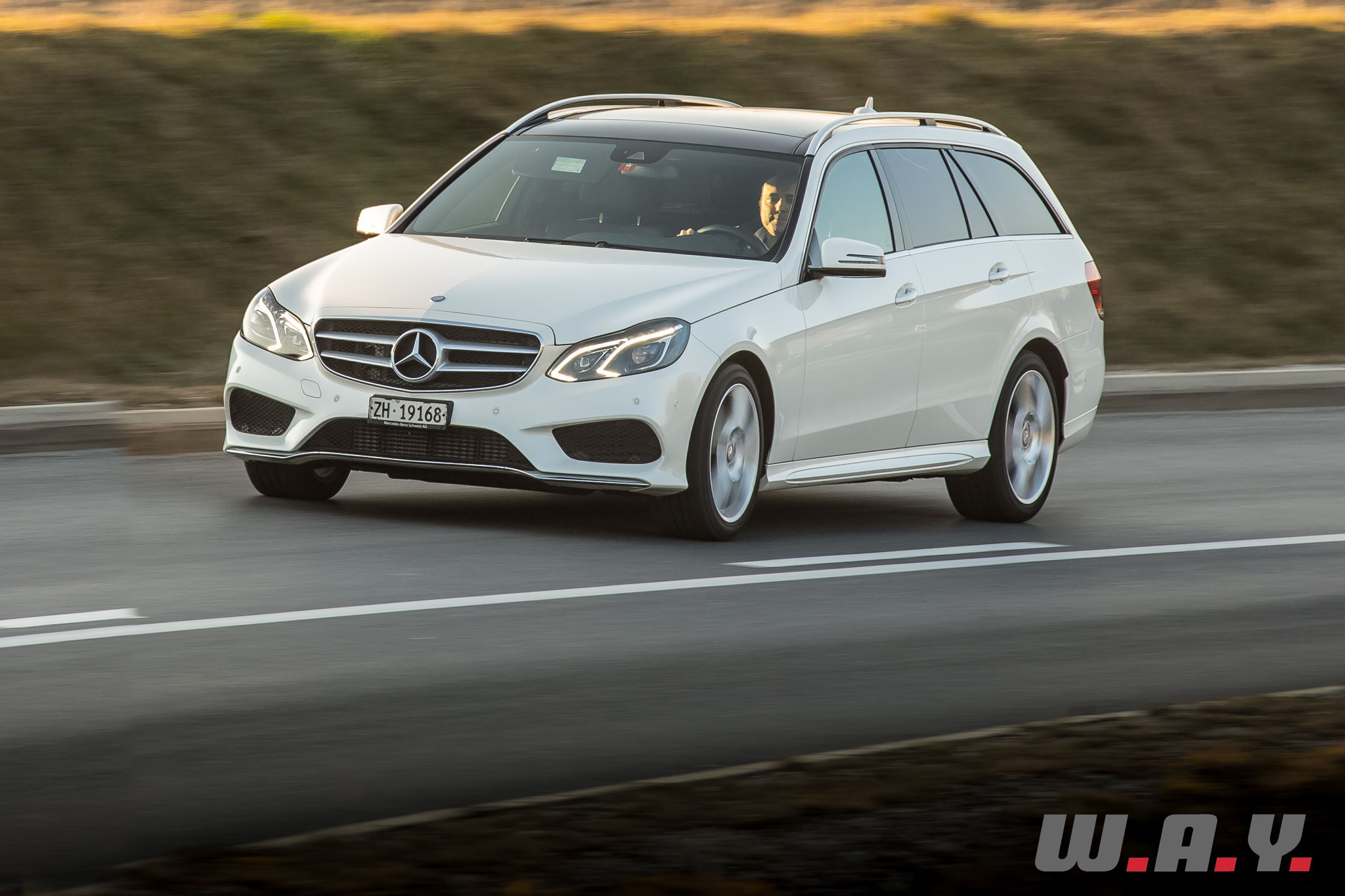 MercedesBenzE350T4M-1