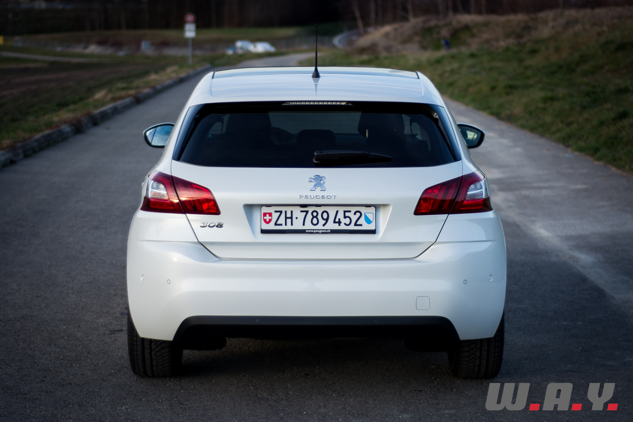 Peugeot308-1