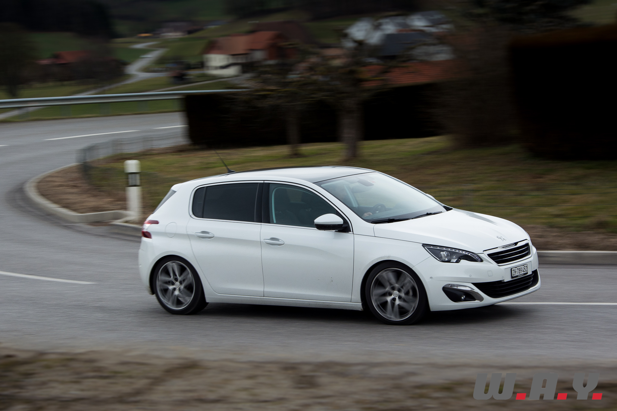Peugeot308-1