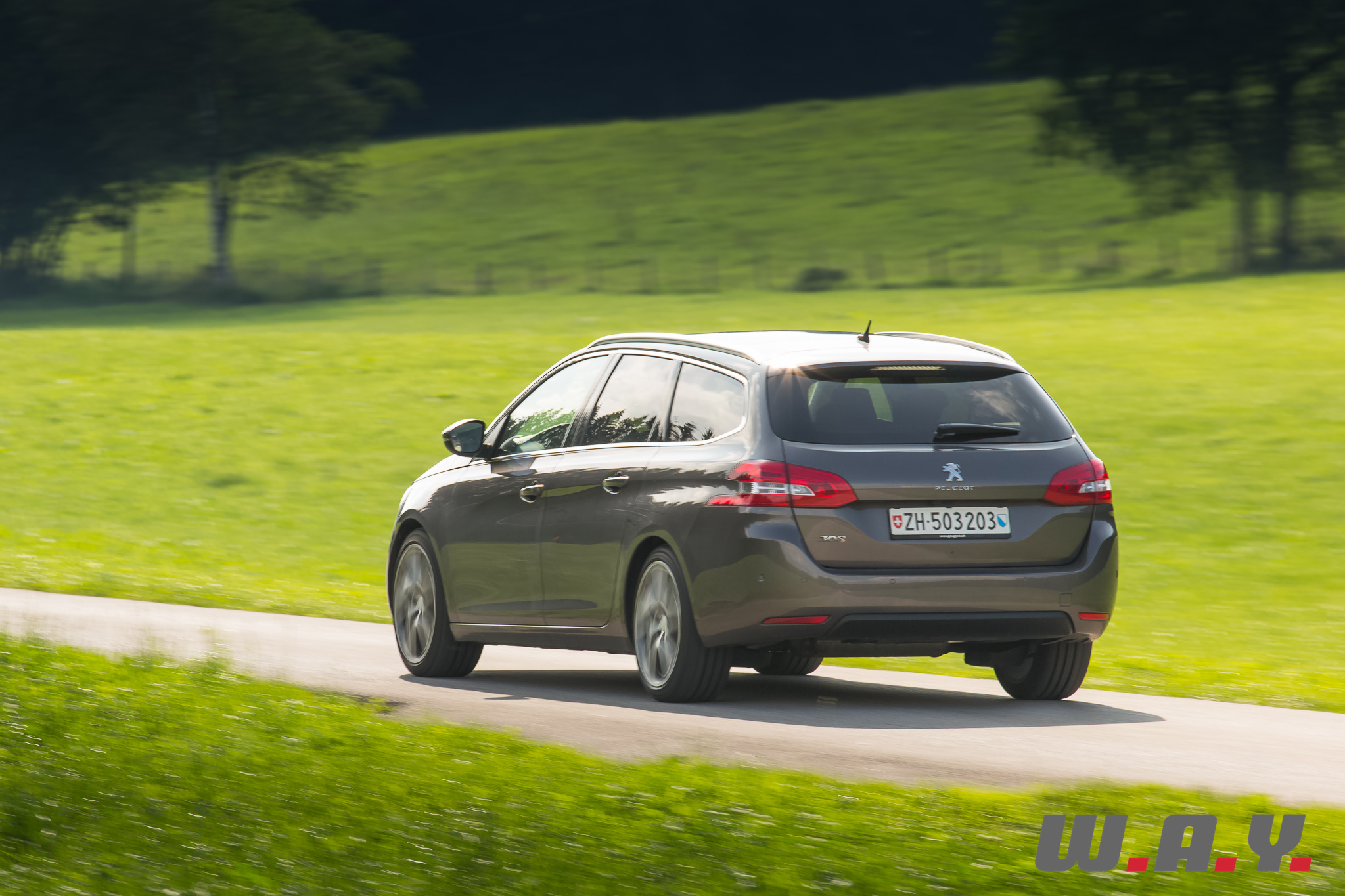 Peugeot308SW-11