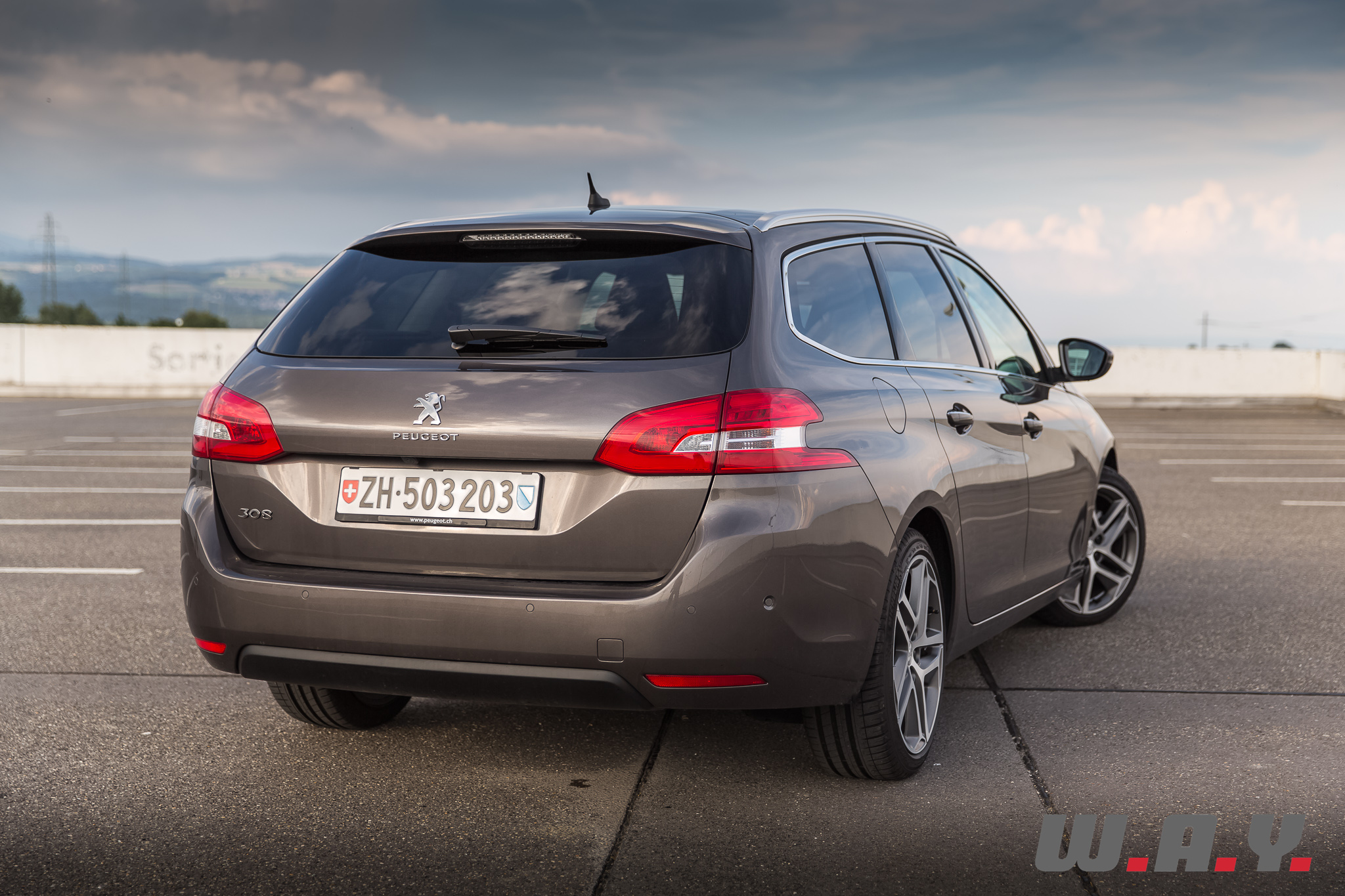 Peugeot308SW-30
