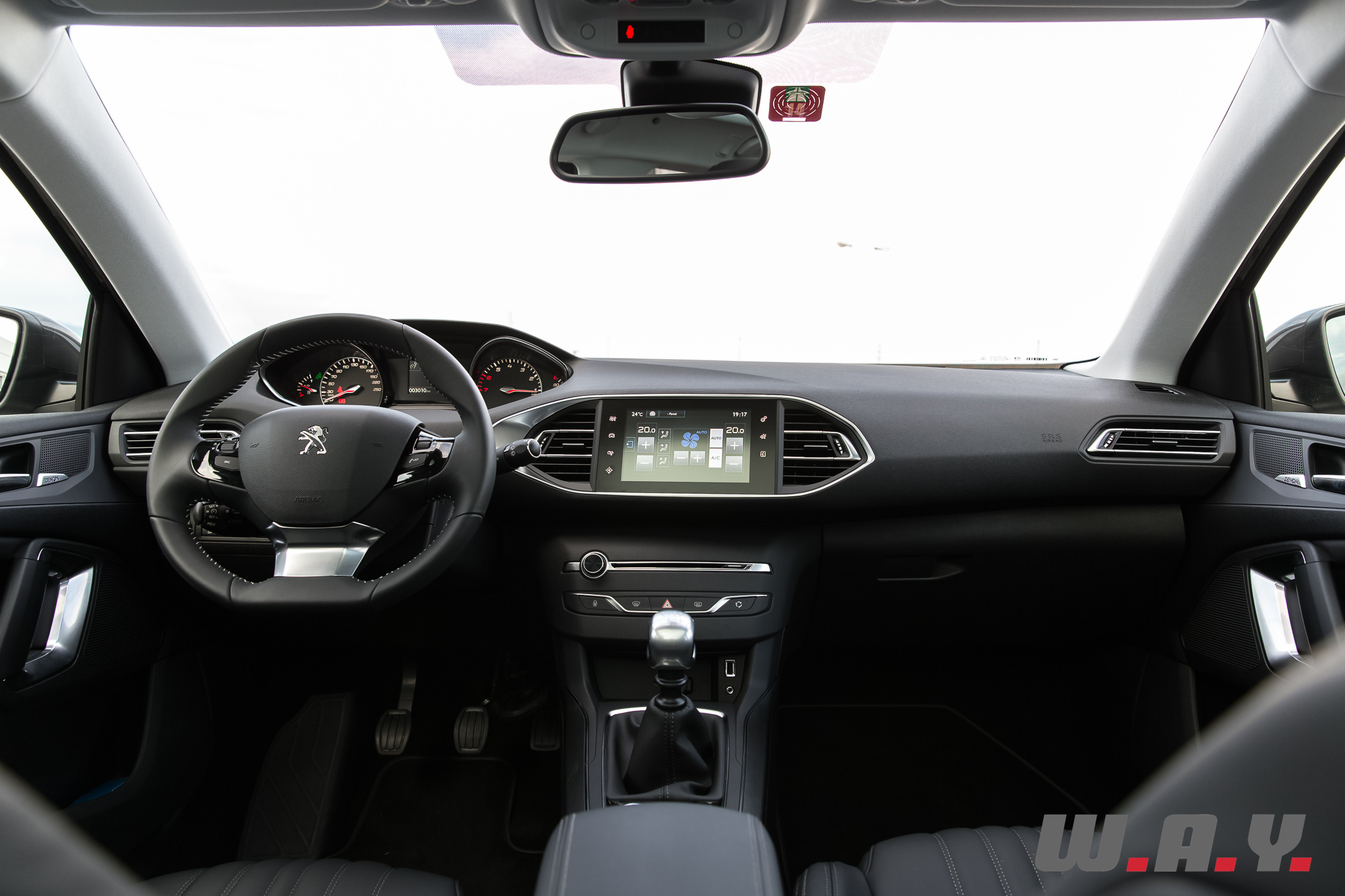 Peugeot308SW-36