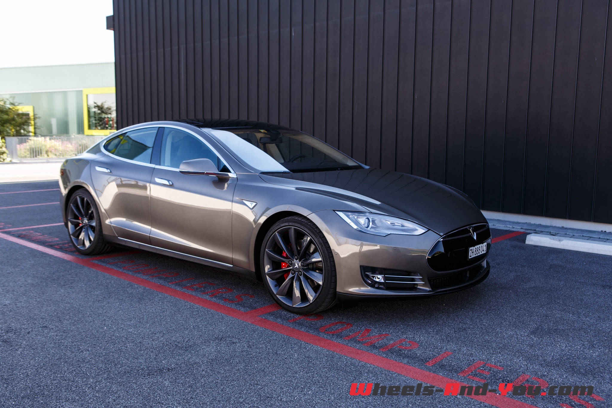 TeslaModelS P85D 03