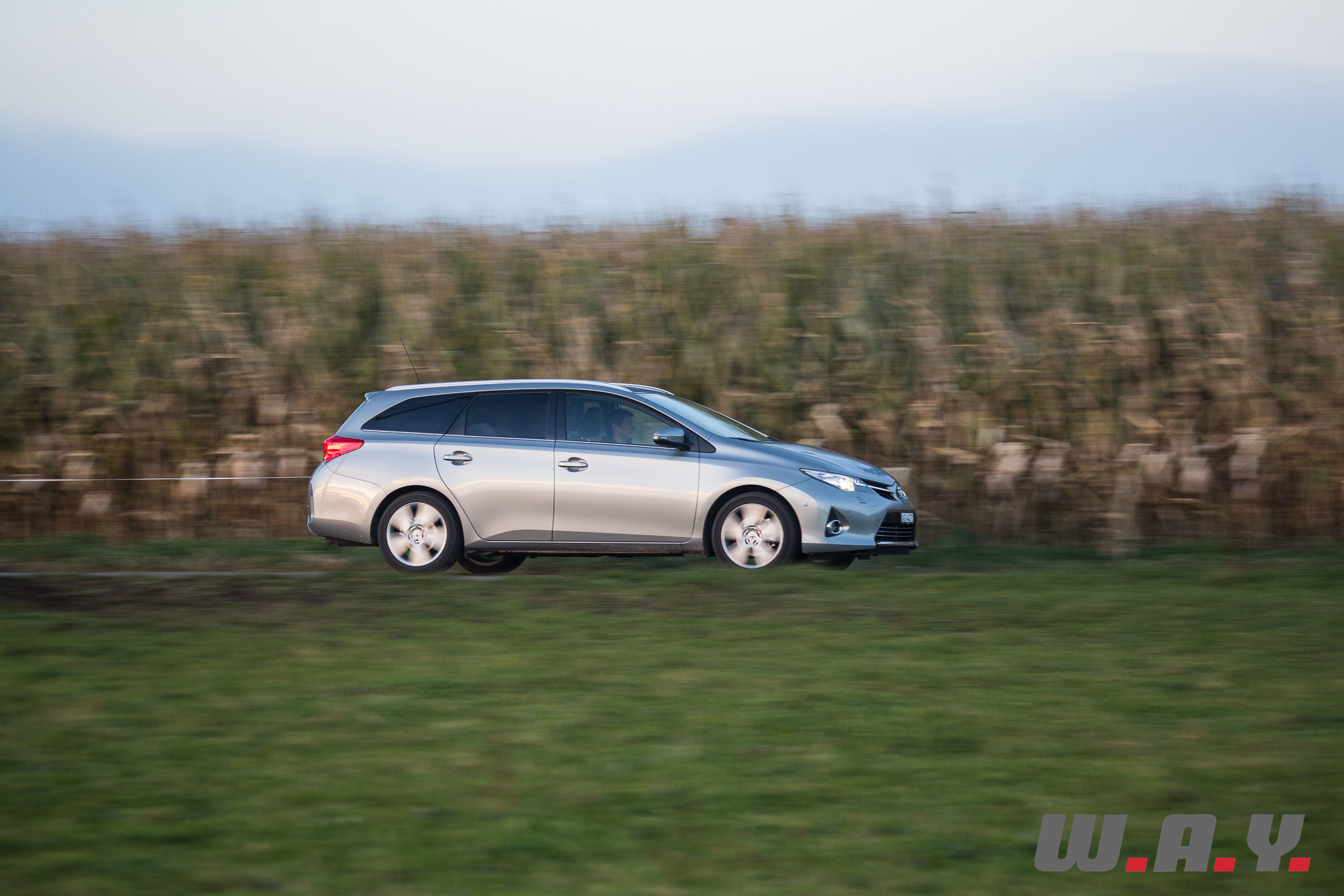 ToyotaAurisTouringSport-18