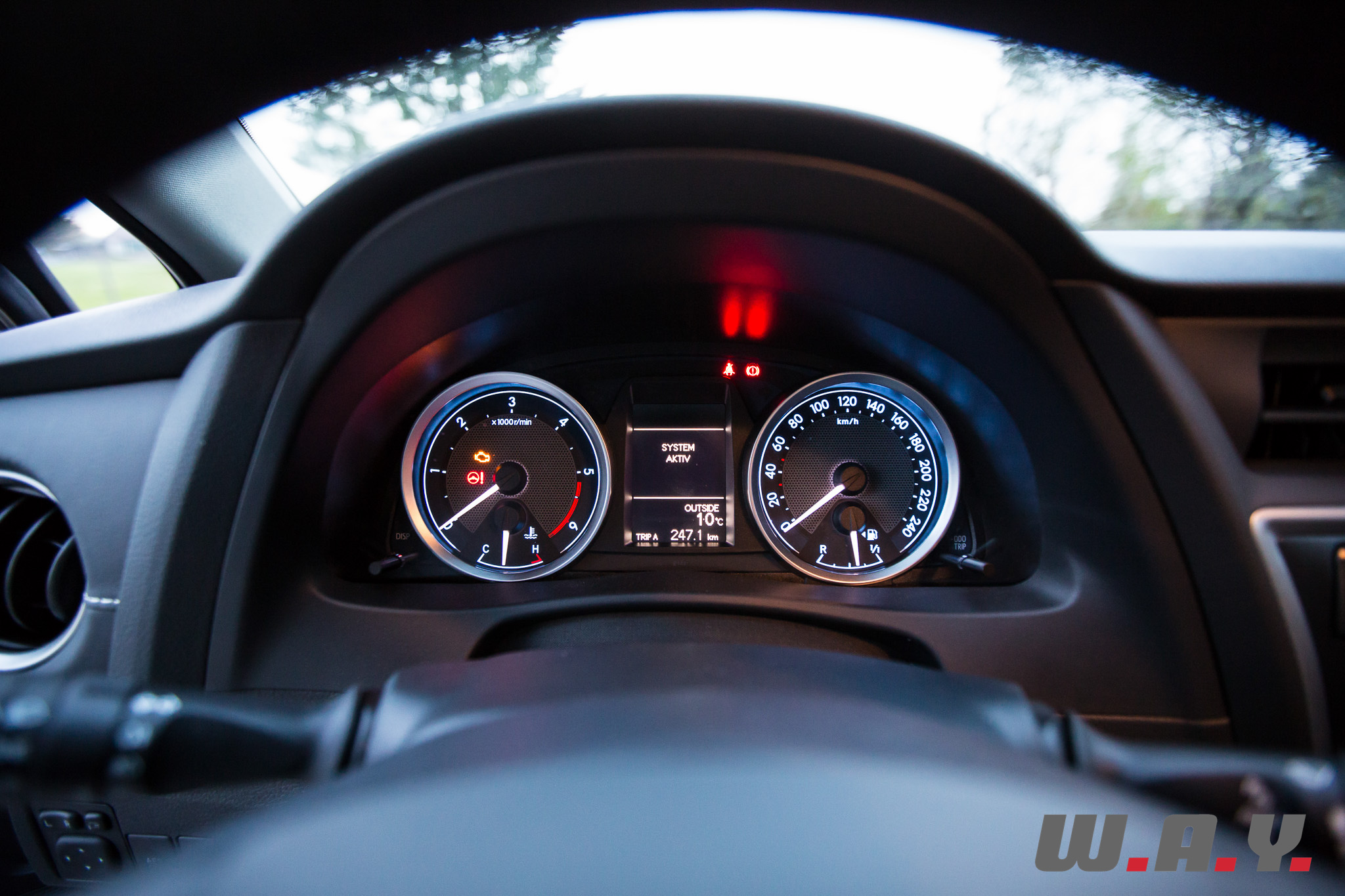 ToyotaAurisTouringSport-27