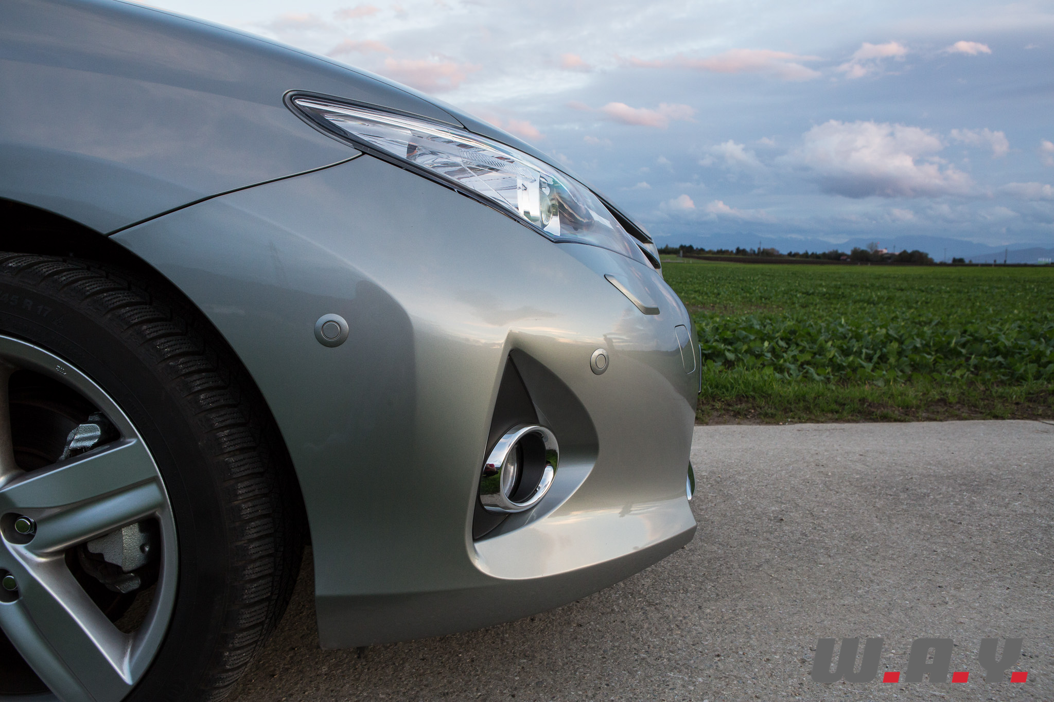 ToyotaAurisTouringSport-7