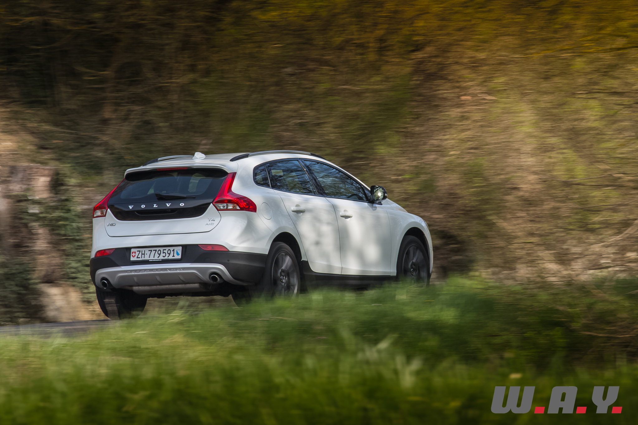 VolvoV40CrossCountryT4AWD-19