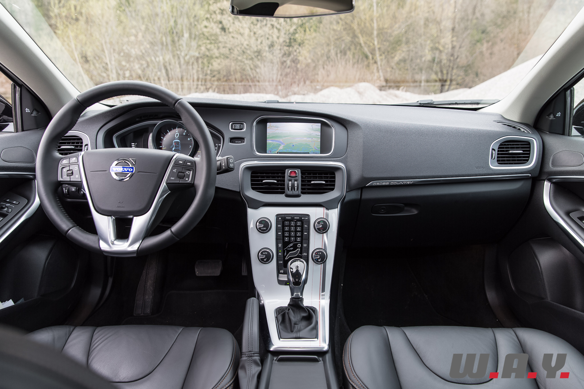 VolvoV40CrossCountryT4AWD-35