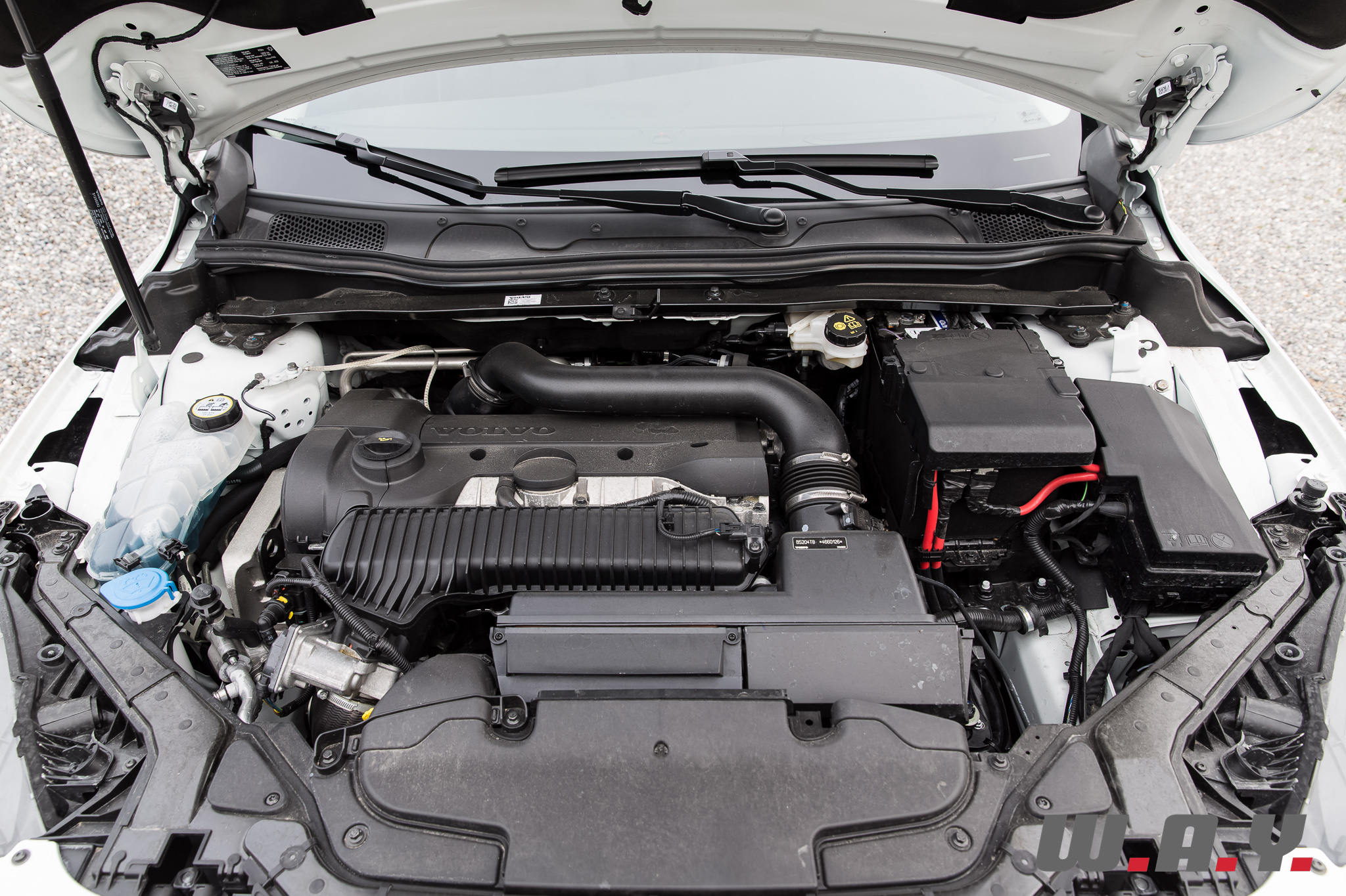 VolvoV40CrossCountryT4AWD-36