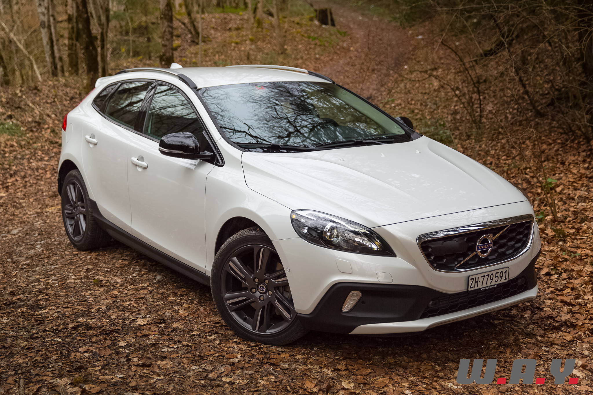VolvoV40CrossCountryT4AWD-37