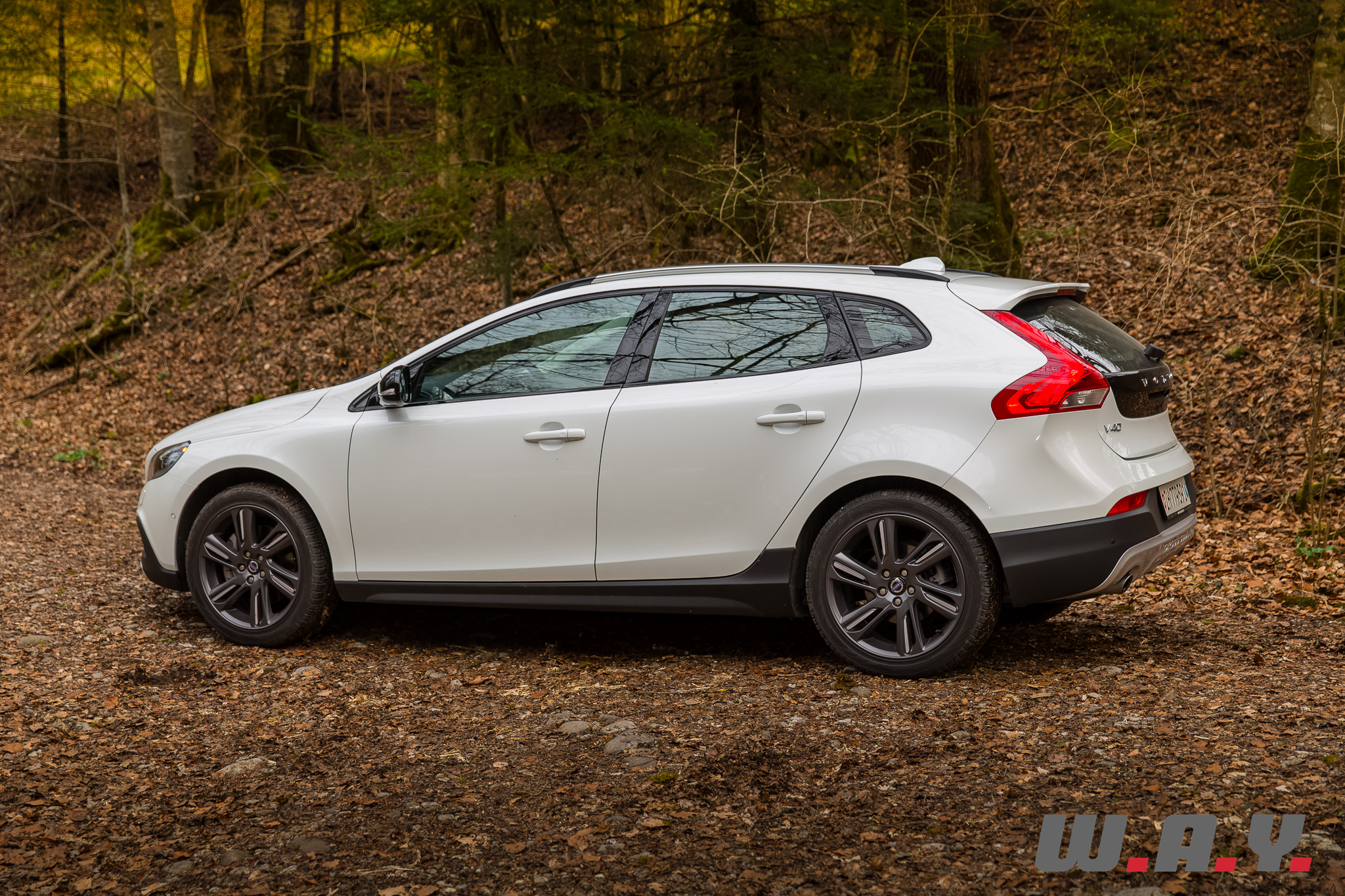 VolvoV40CrossCountryT4AWD-42