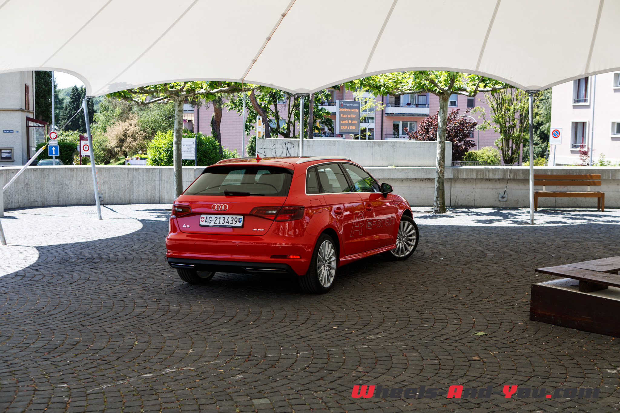 audi-a3-etron-44