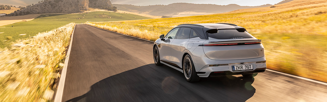 Premier Contact – Zeekr 7GT AWD : Cinq ans d’existence et déjà une GT aboutie