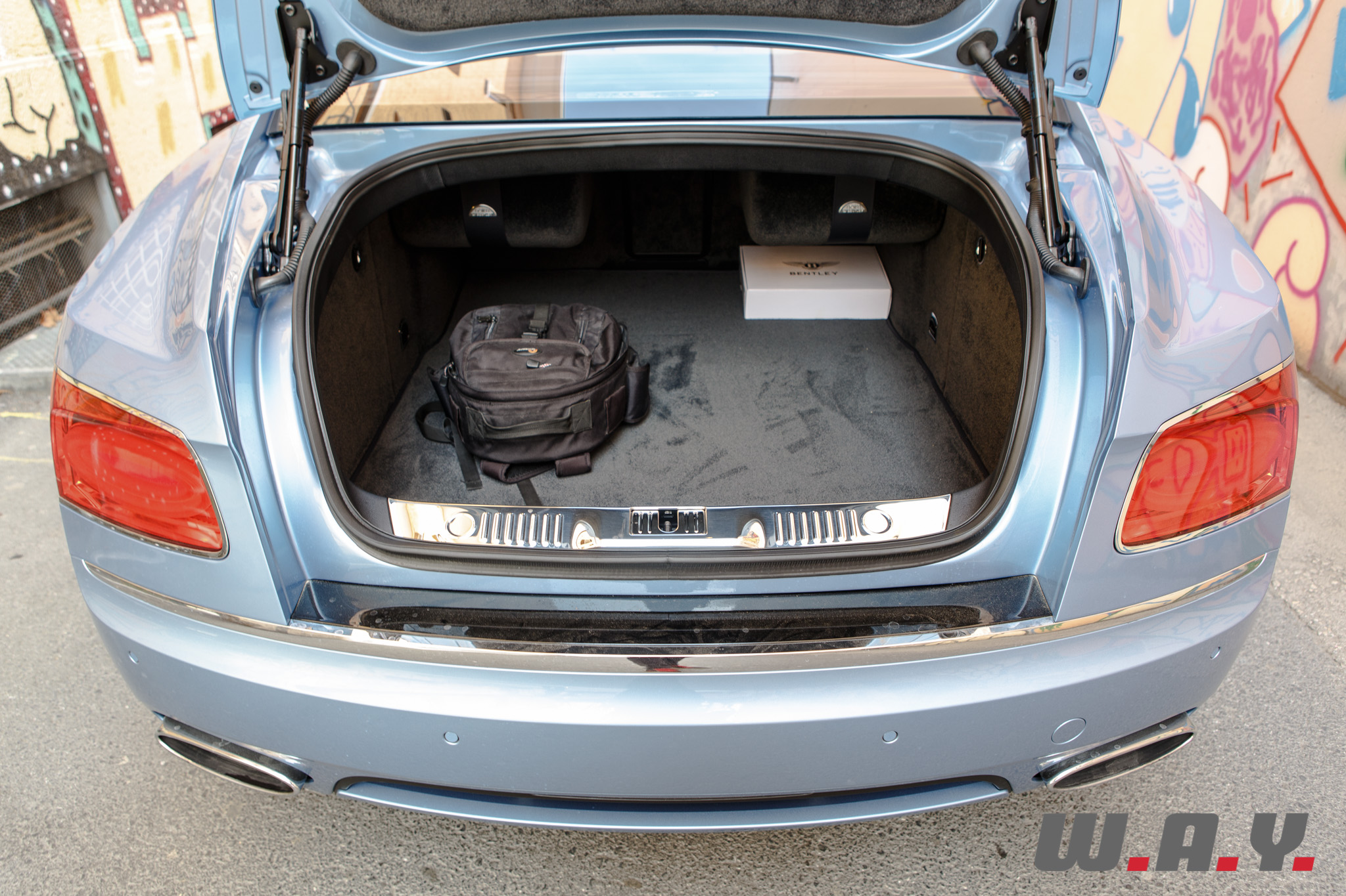 bentley flying spur w12-18