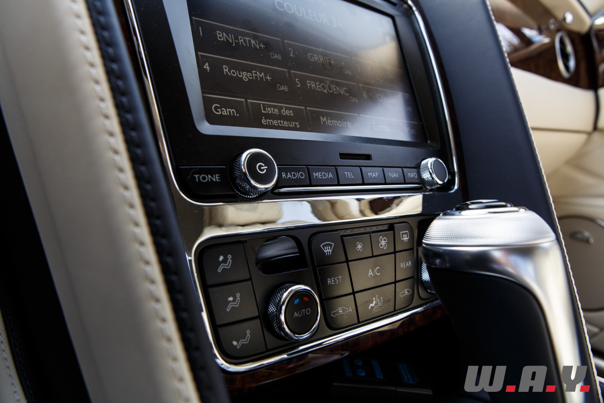 bentley flying spur w12-20