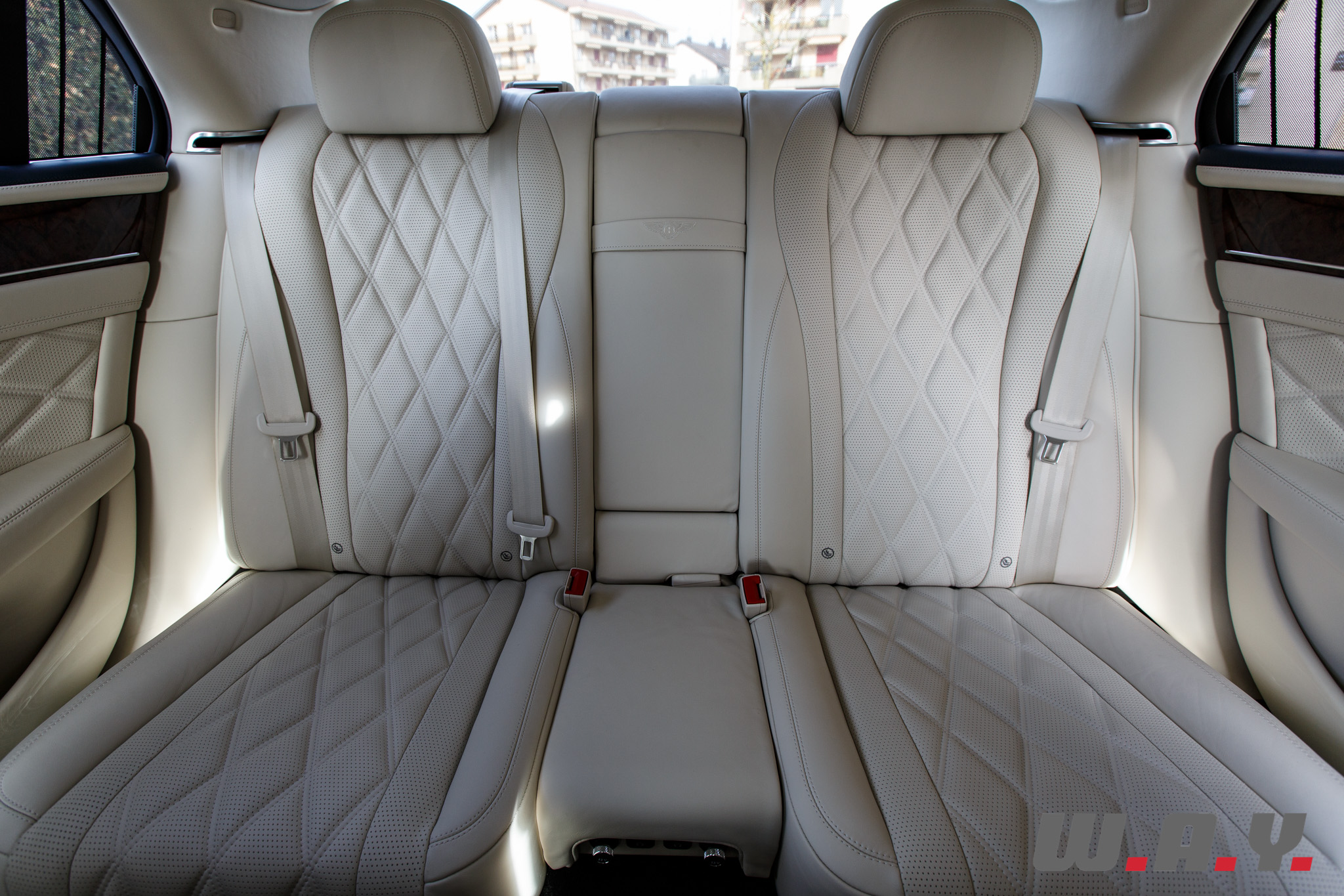 bentley flying spur w12-3