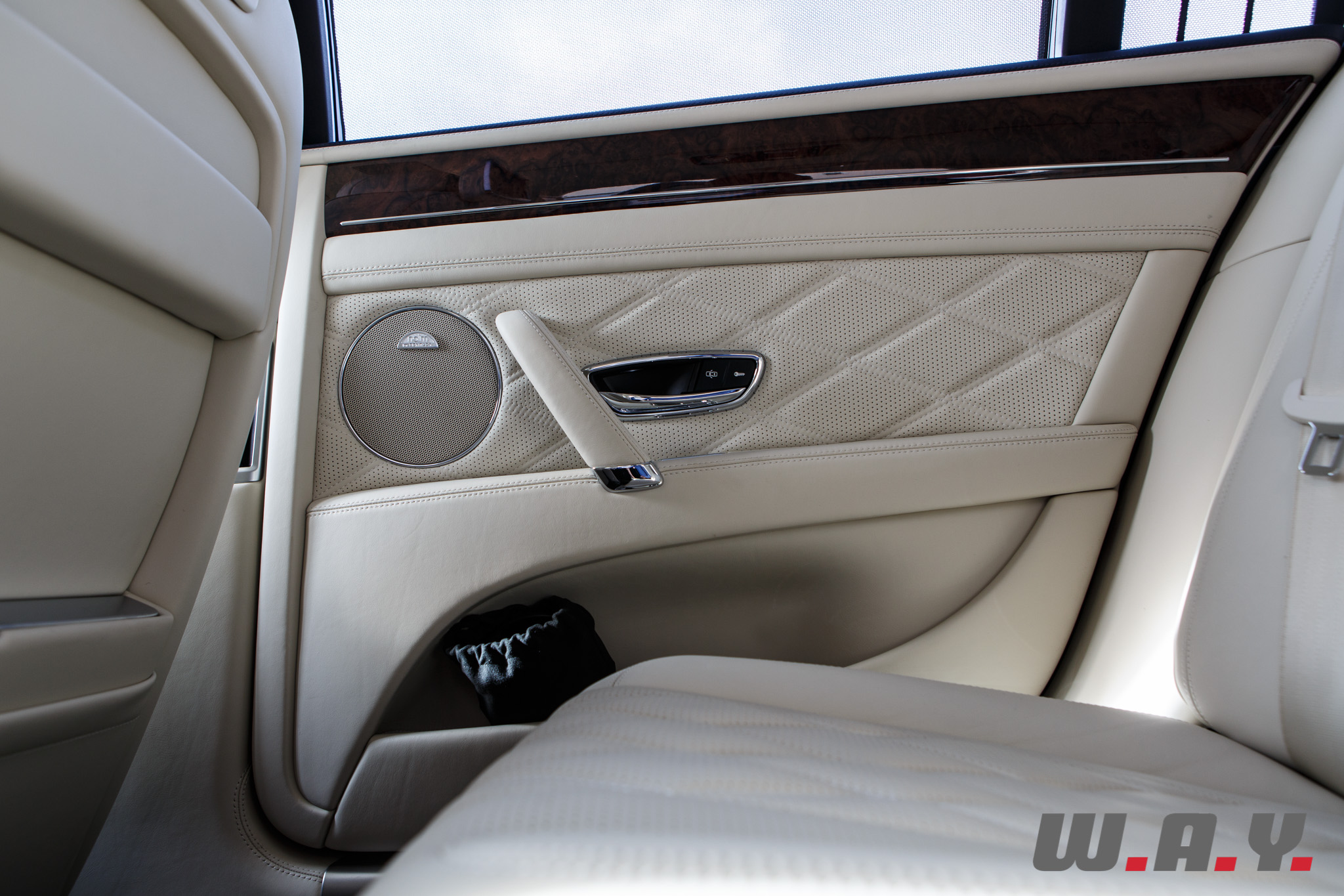 bentley flying spur w12-40
