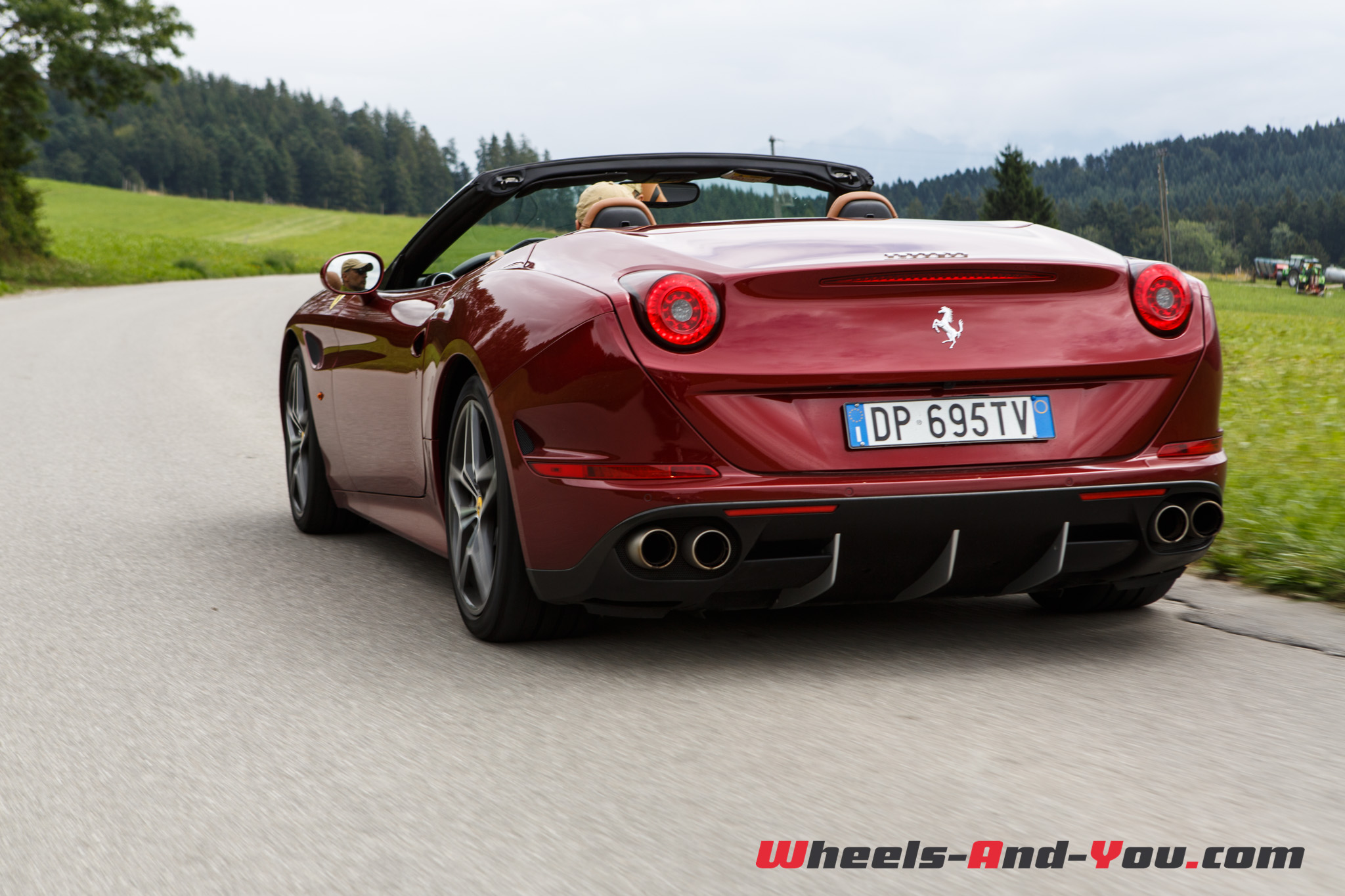 ferrari-california-t-21