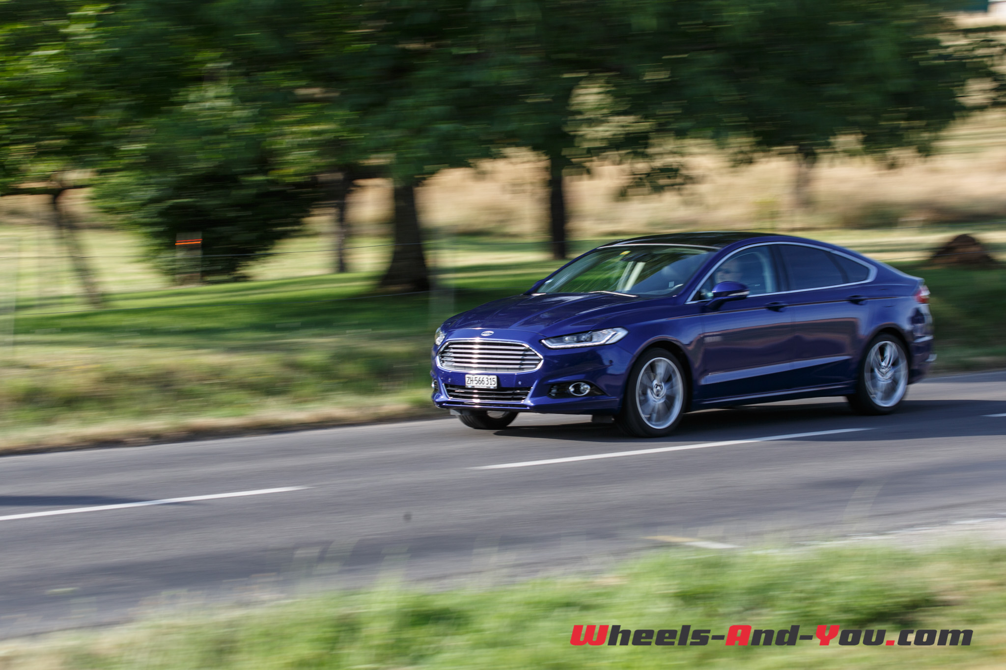 ford mondeo-1