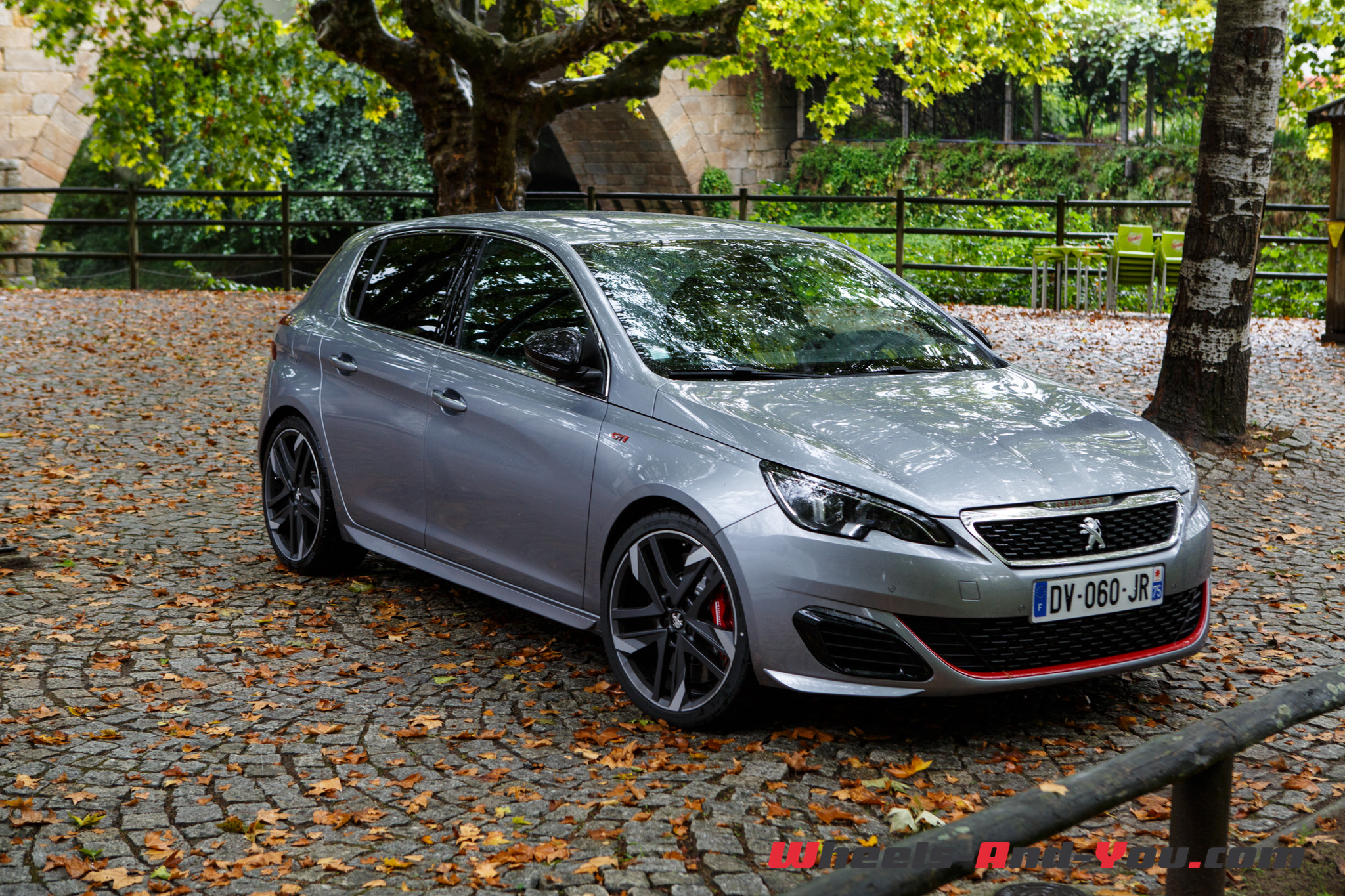 peugeot-308-gti-23