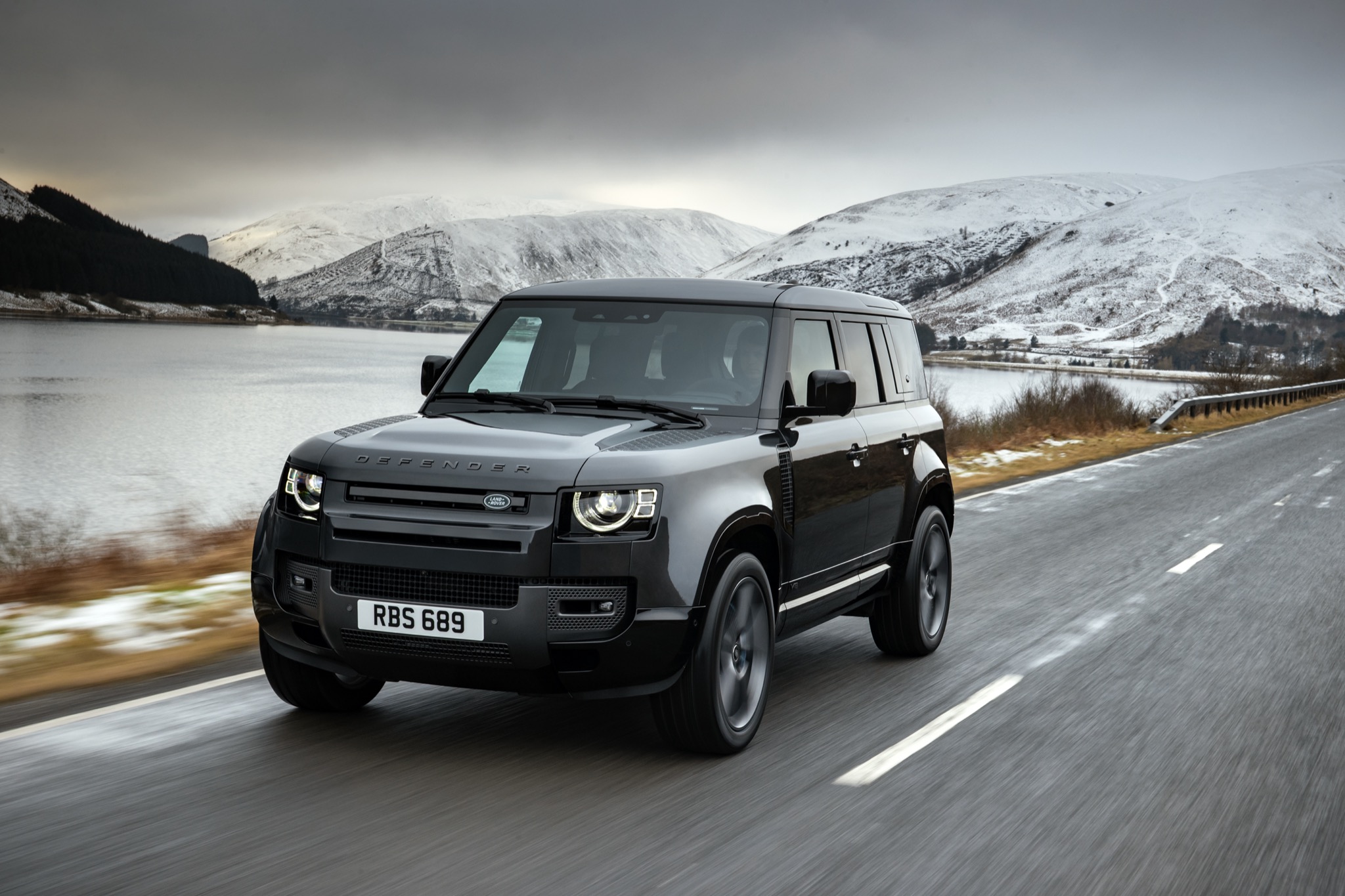 Land rover defender размеры