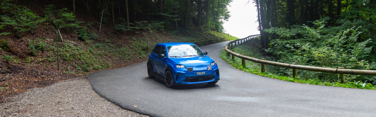 Essai – Alpine A290 GTS : Retour vers le futur bleu Alpine