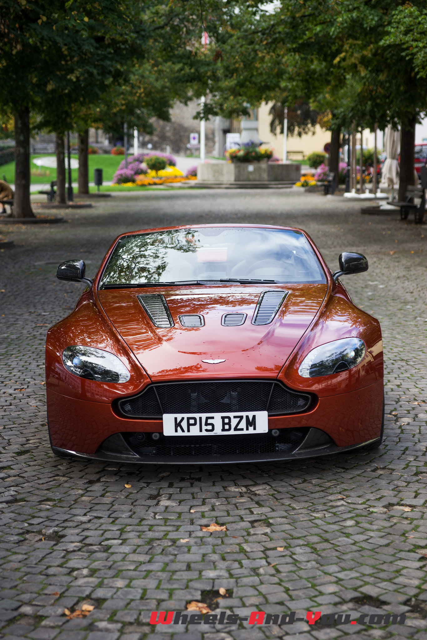 AMV12S Roadster-2
