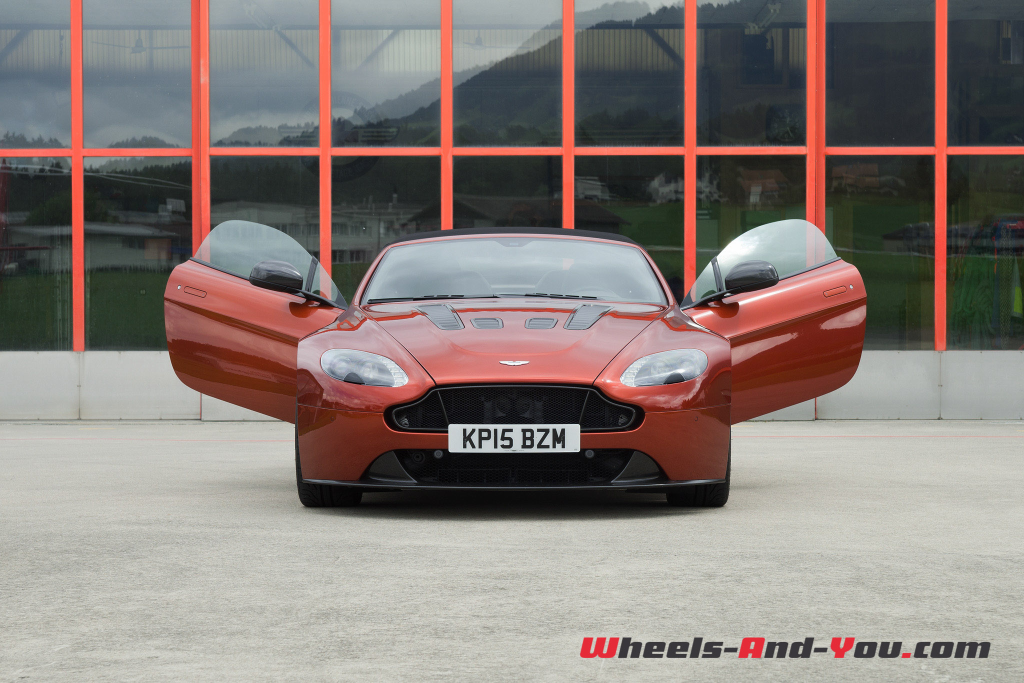 AMV12S Roadster-23