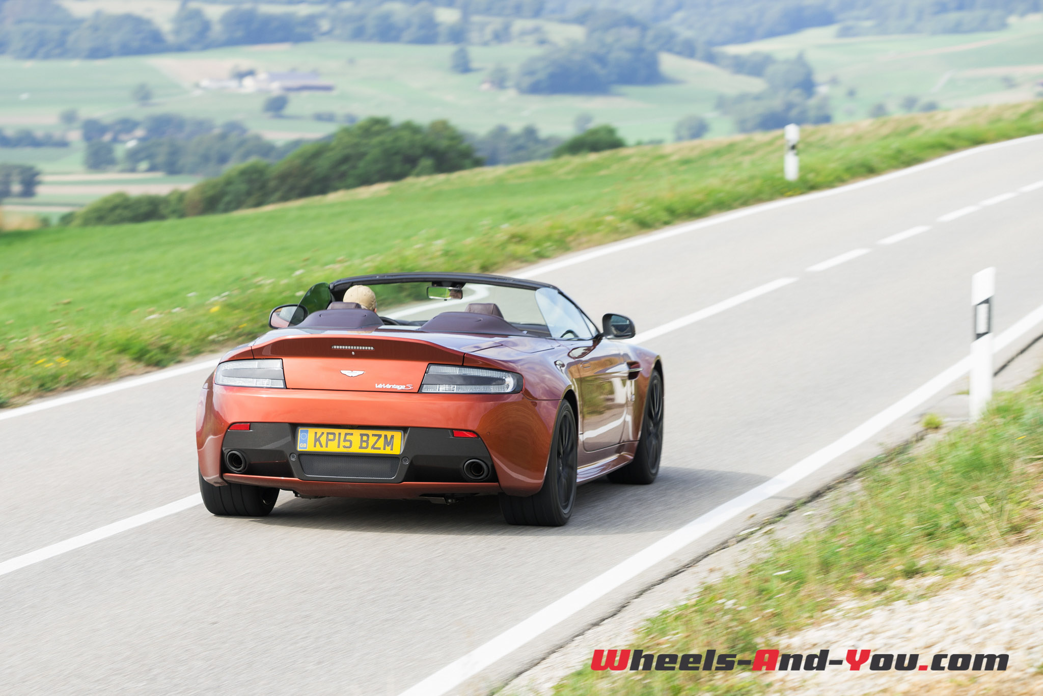 AMV12S Roadster-34