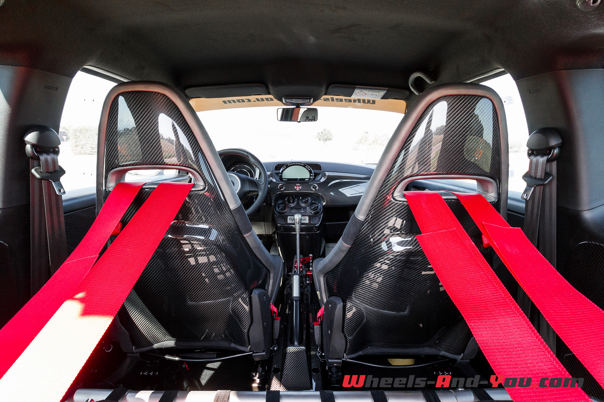 Abarth695Biposto 30