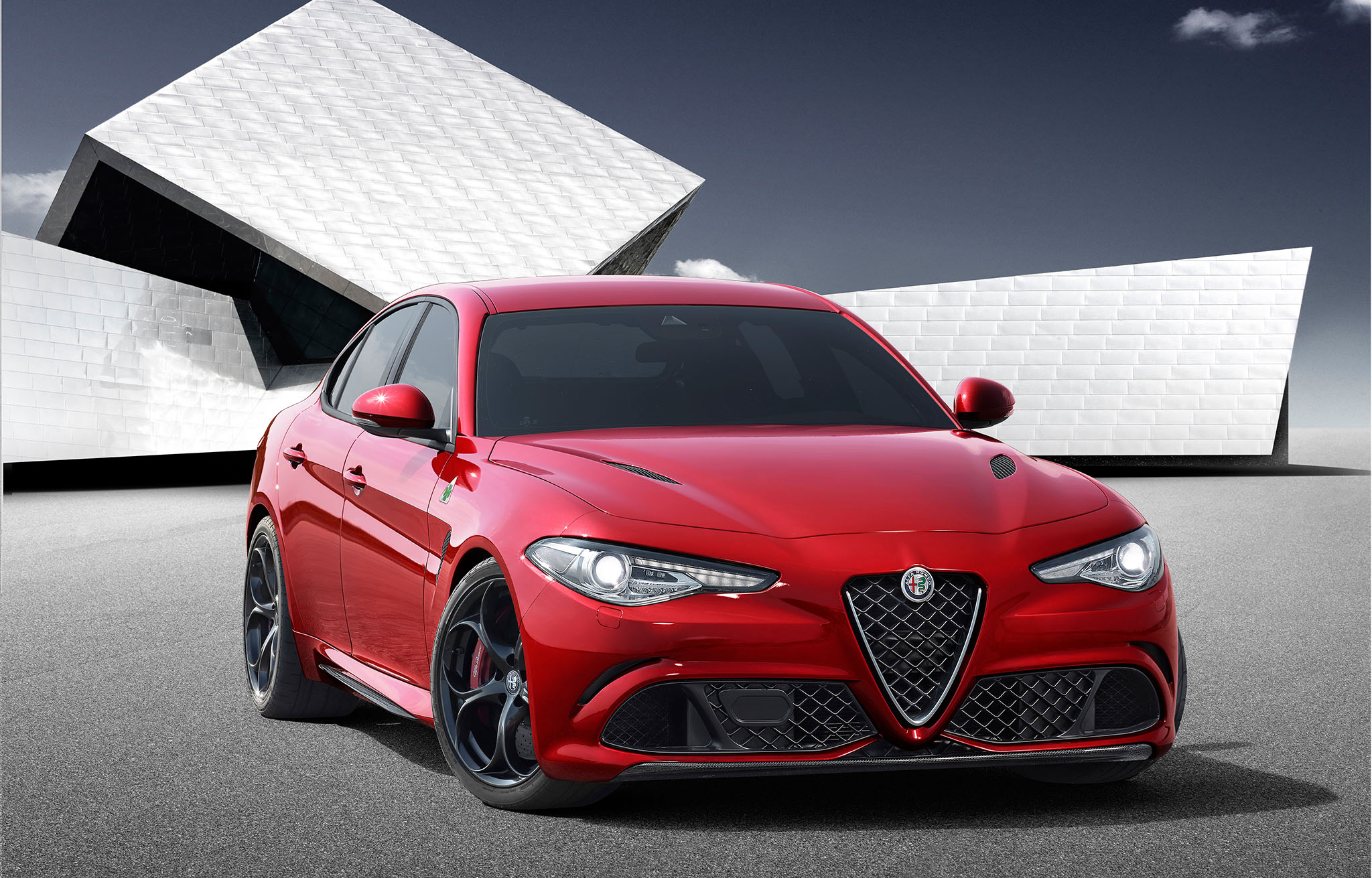 AlfaRomeoGiuliaQuadrifoglio 01