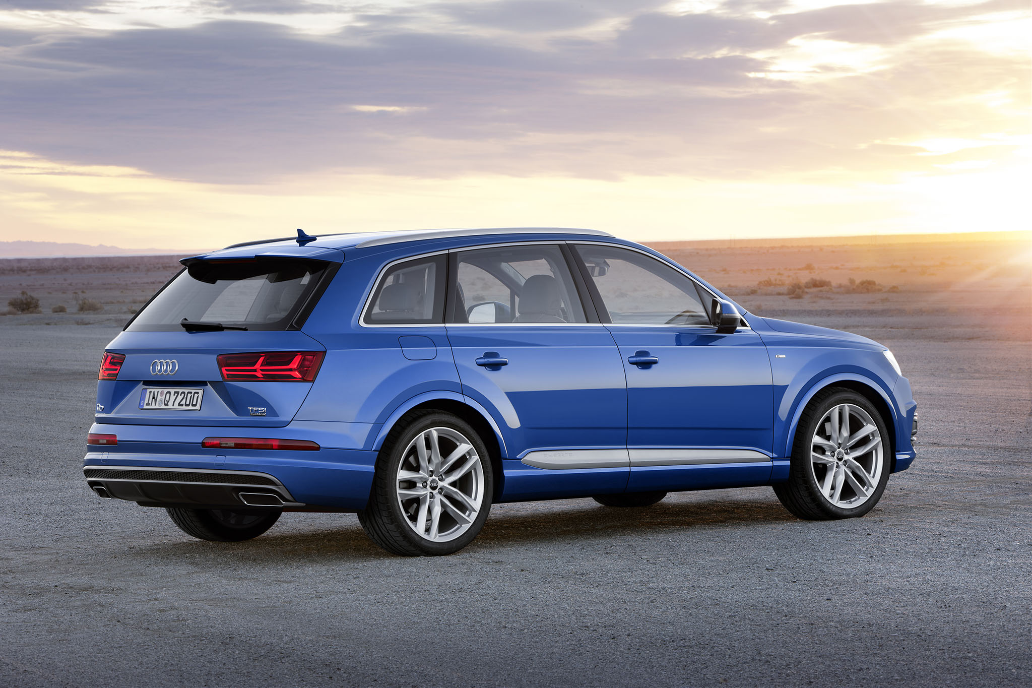 AudiQ7 02