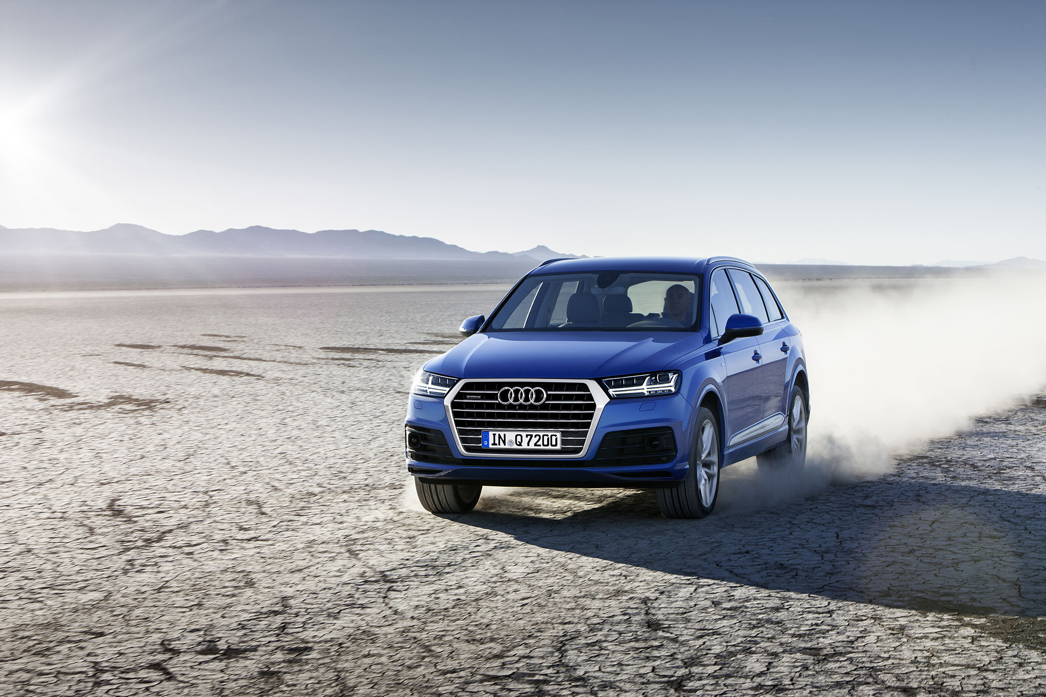 AudiQ7 05
