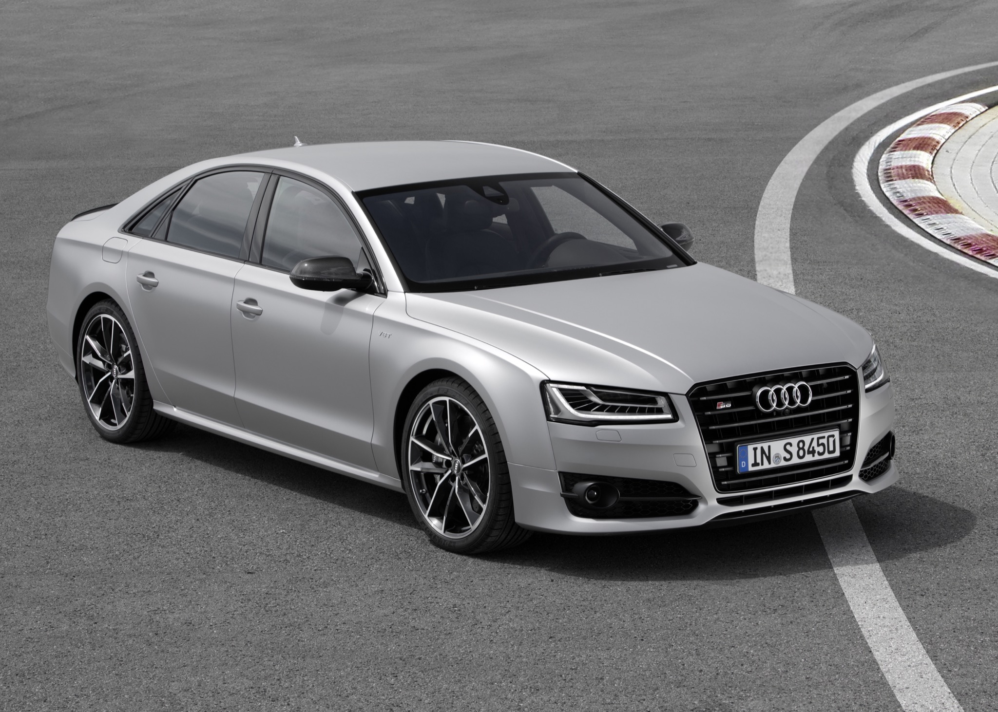 AudiS8plus 09