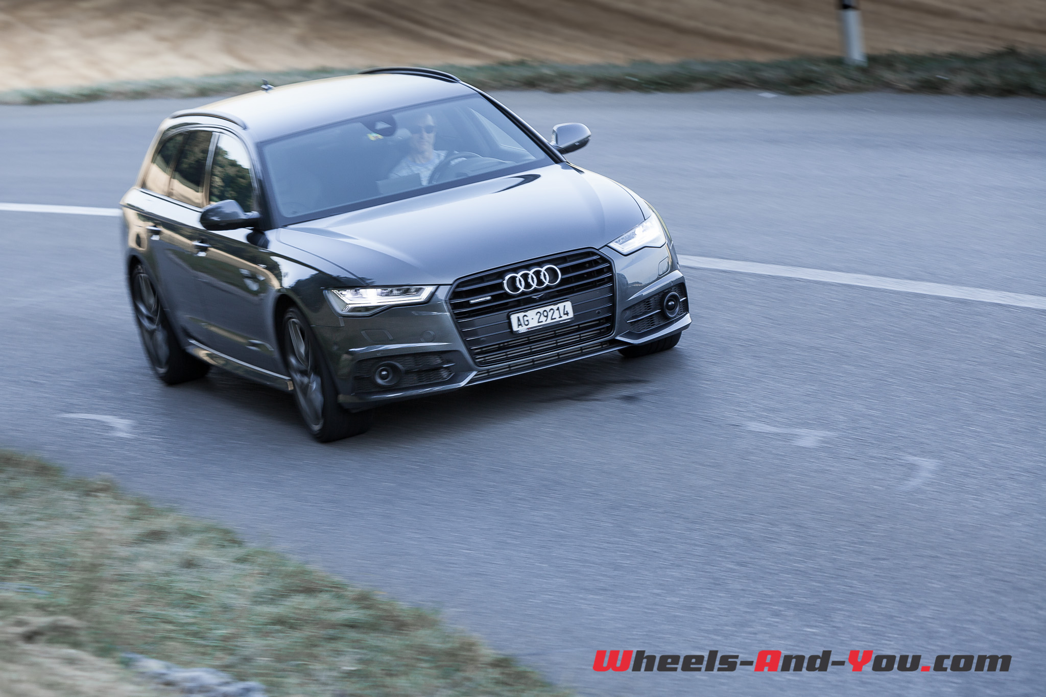 Audi A6-19
