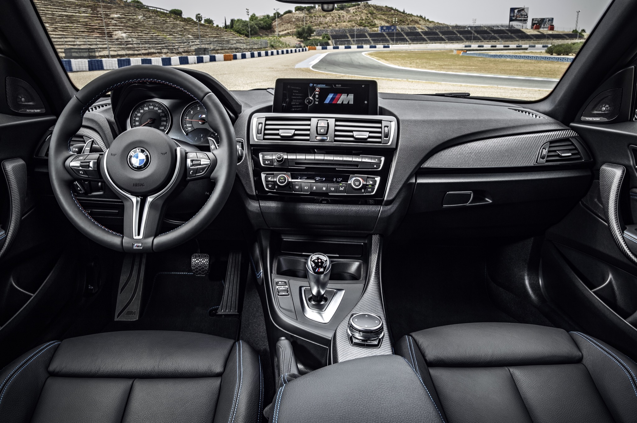 BMWM2 05