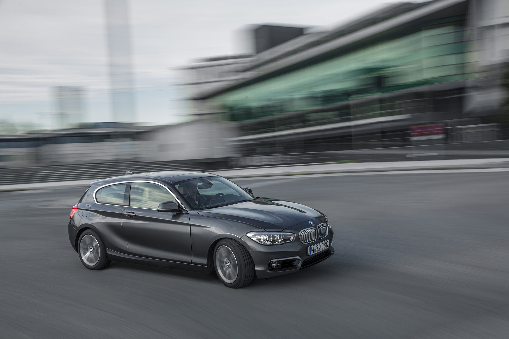 BMWSerie1 08